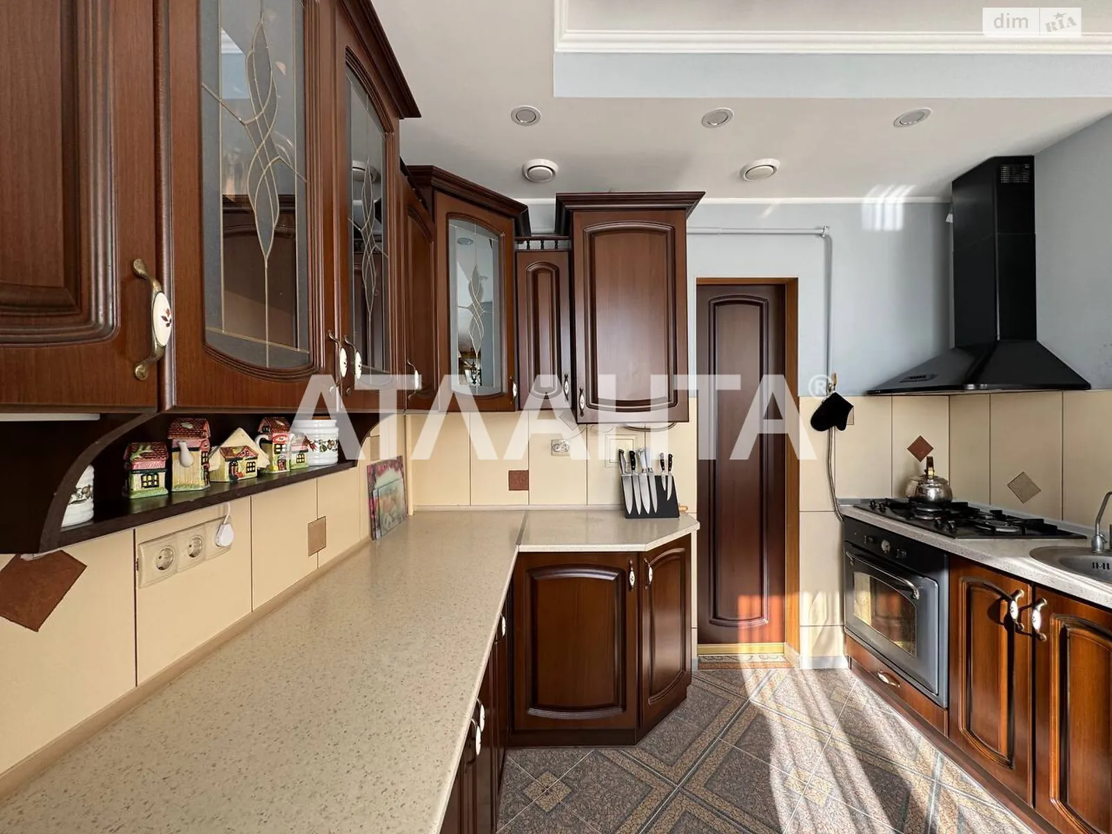 Продается 4-комнатная квартира 137.3 кв. м в Львове, ул. Зеленая - фото 1