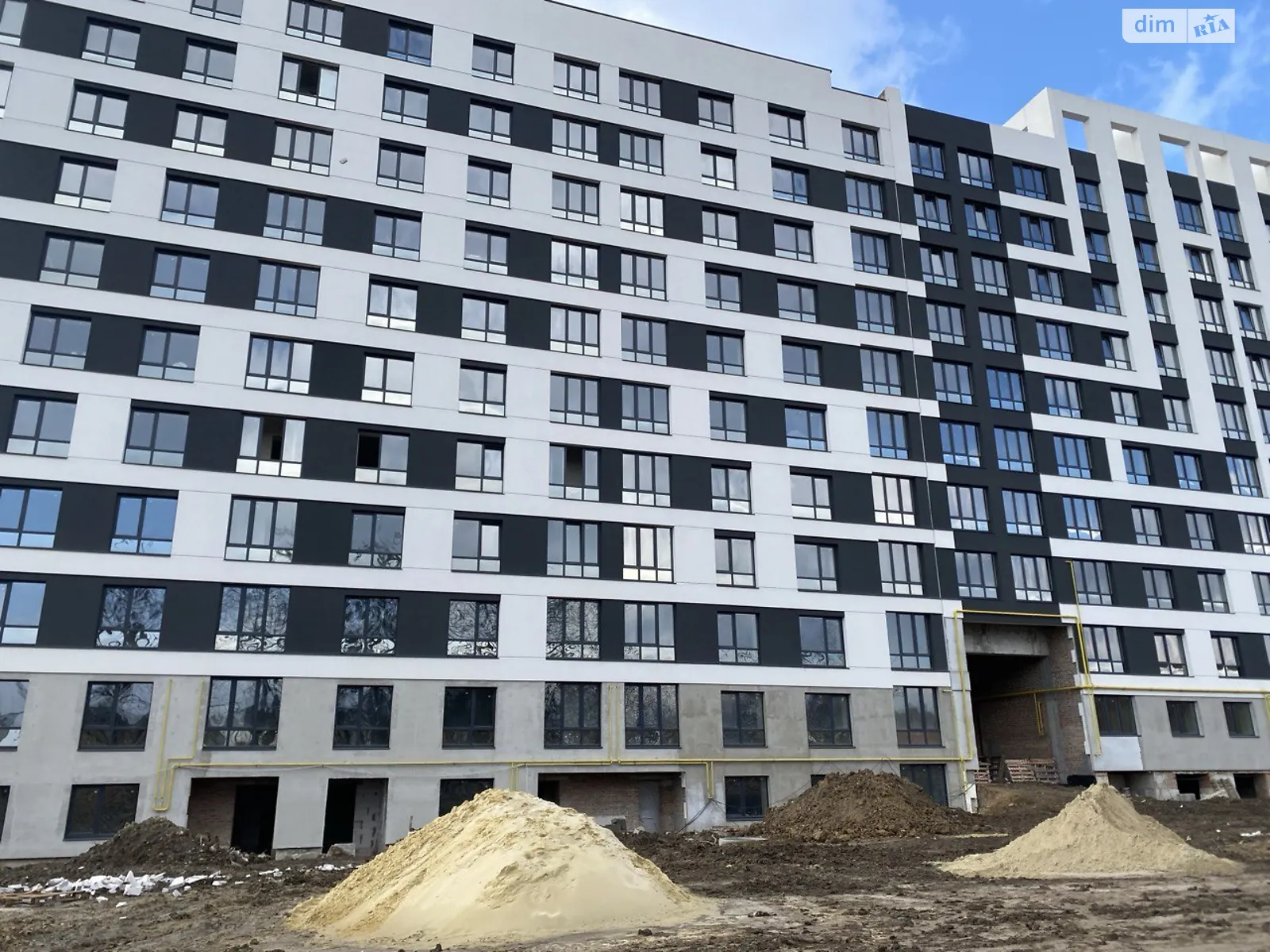 2-комнатная квартира 64.04 кв. м в Тернополе, ул. Микулинецкая - фото 1