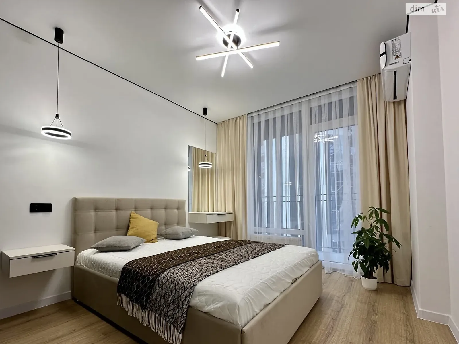 Сдается в аренду 1-комнатная квартира 37 кв. м в Ивано-Франковске, ул. Юліана Пелеша(Крайковского), 3 корпус 10 - фото 1