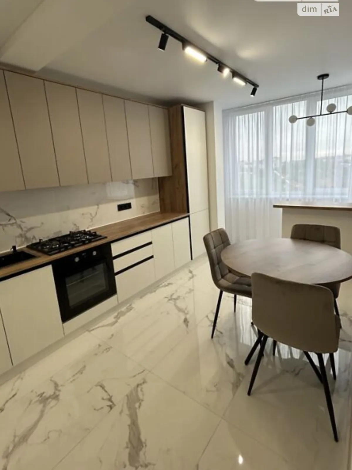 2-комнатная квартира 55 кв. м в Тернополе, ул. Смакулы, 7 - фото 1