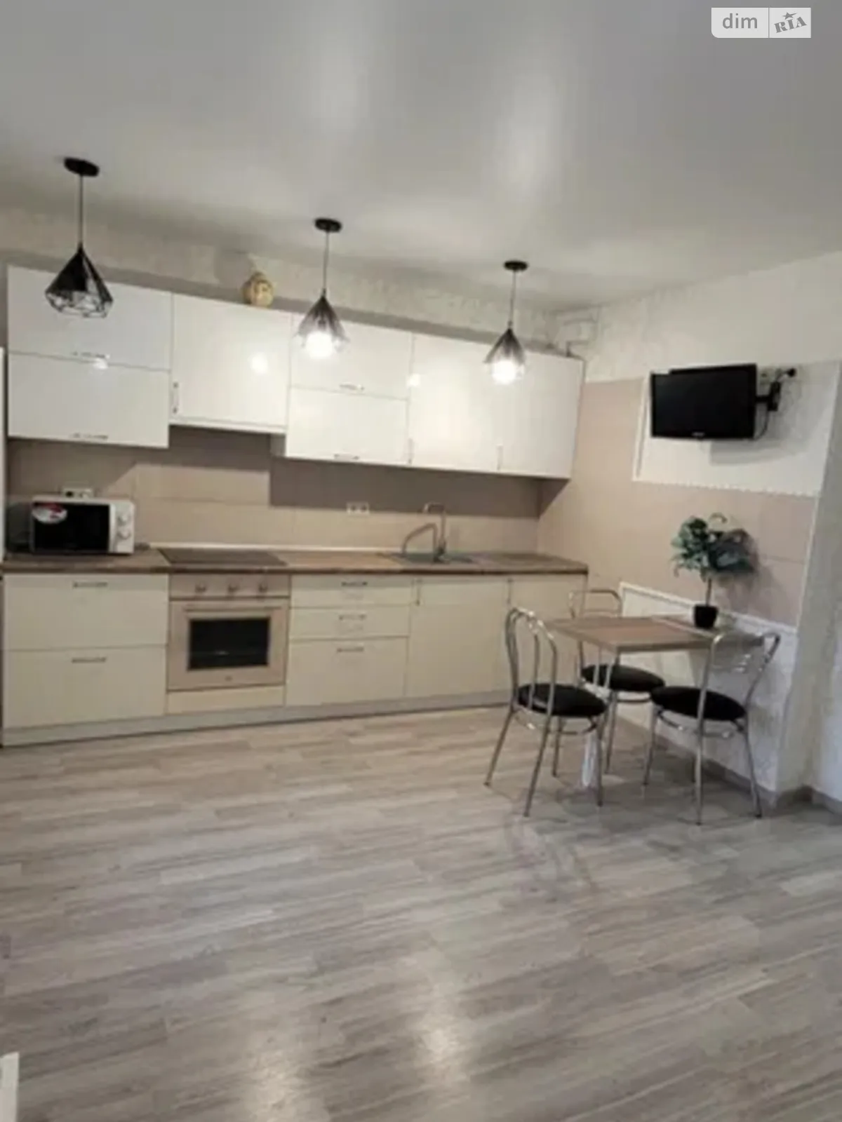 Продається 1-кімнатна квартира 37 кв. м у Броварах, вул. Симоненка, 105 - фото 1