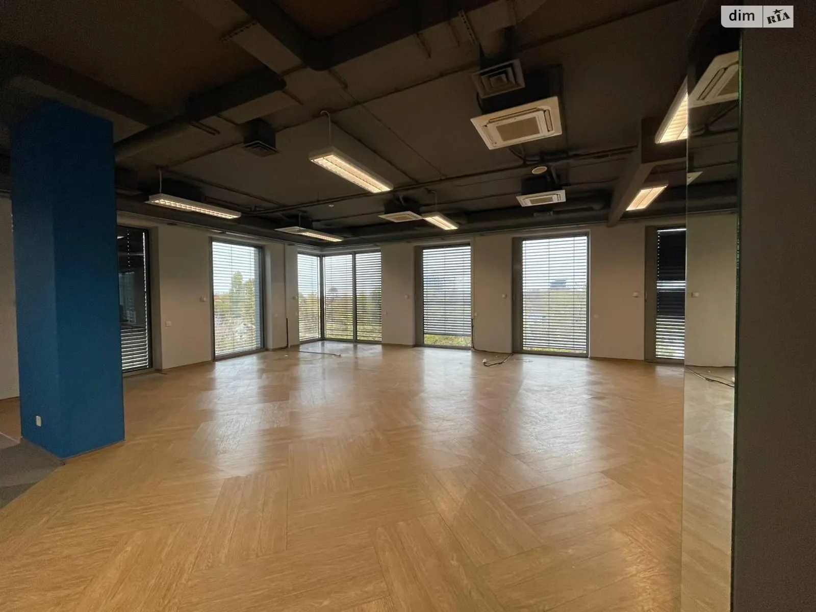 Здається в оренду офіс 489 кв. м в бізнес-центрі, цена: 11247 $ - фото 1