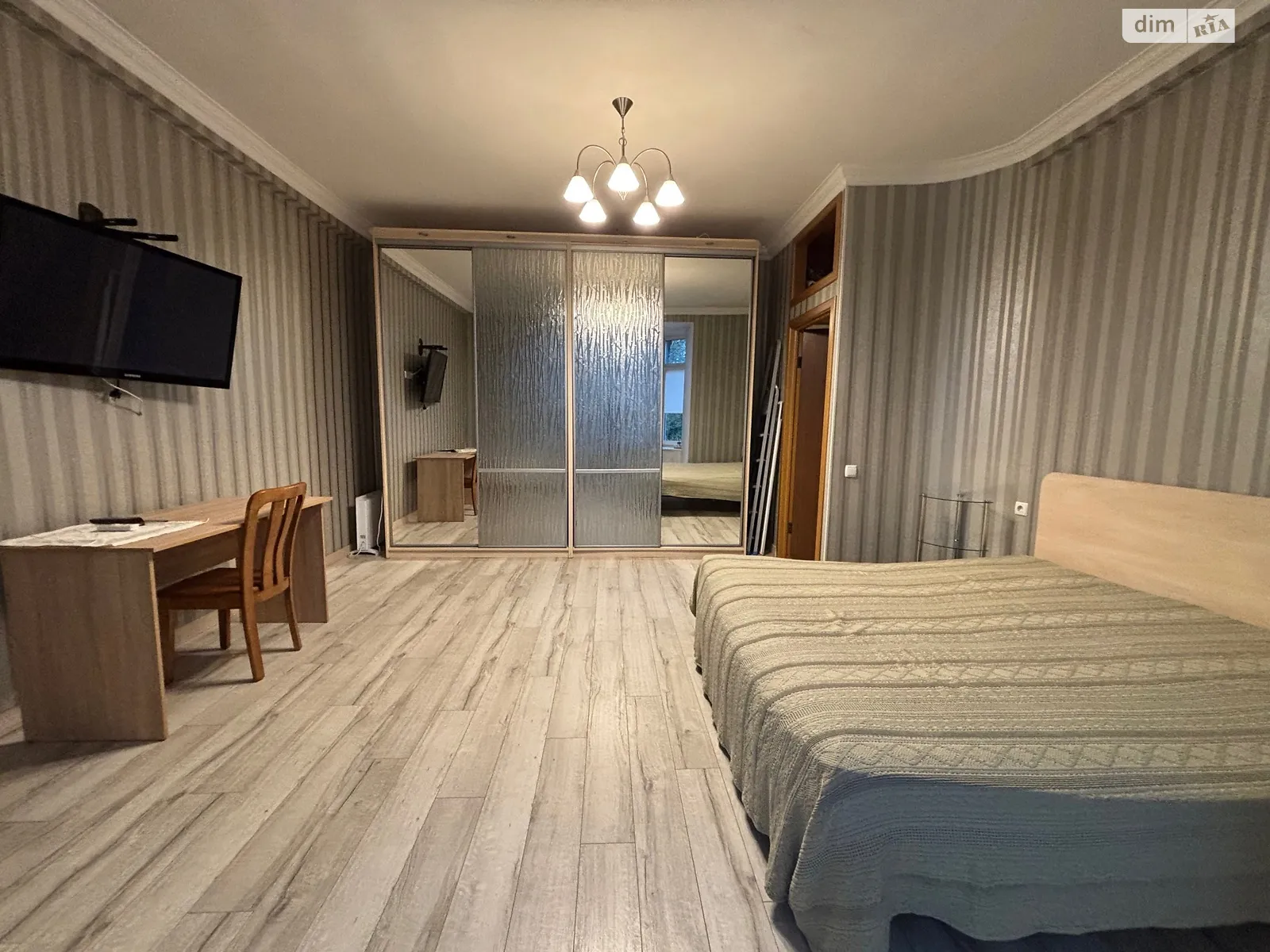 Здається в оренду 1-кімнатна квартира 37.8 кв. м у Києві, вул. Васильківська, 15/14 - фото 1