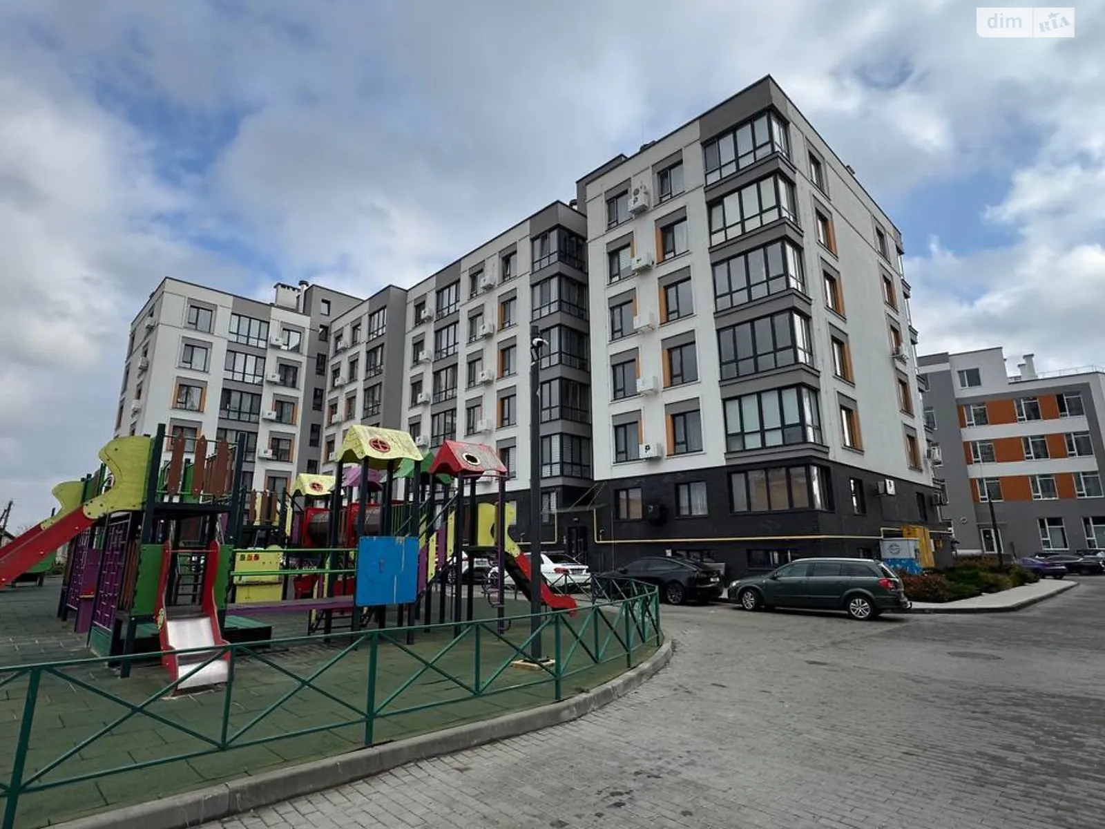 Продается 2-комнатная квартира 75 кв. м в Виннице, ул. Ивана Богуна, 27А - фото 1