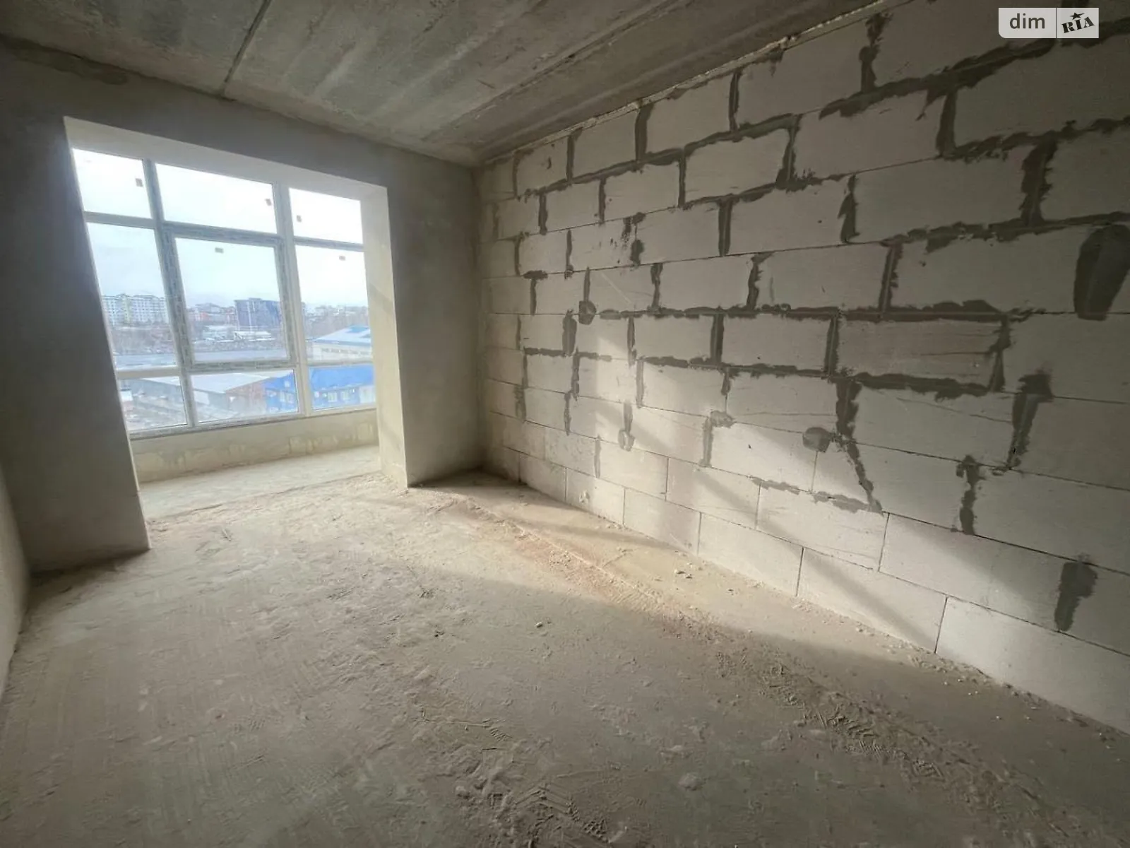 Продается 1-комнатная квартира 40.7 кв. м в Ивано-Франковске, ул. Высочана Семена, 18 - фото 1