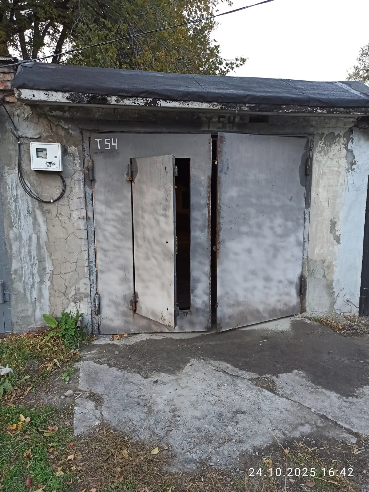 Сдается в аренду место в гаражном кооперативе под легковое авто на 45 кв. м, цена: 4000 грн - фото 1