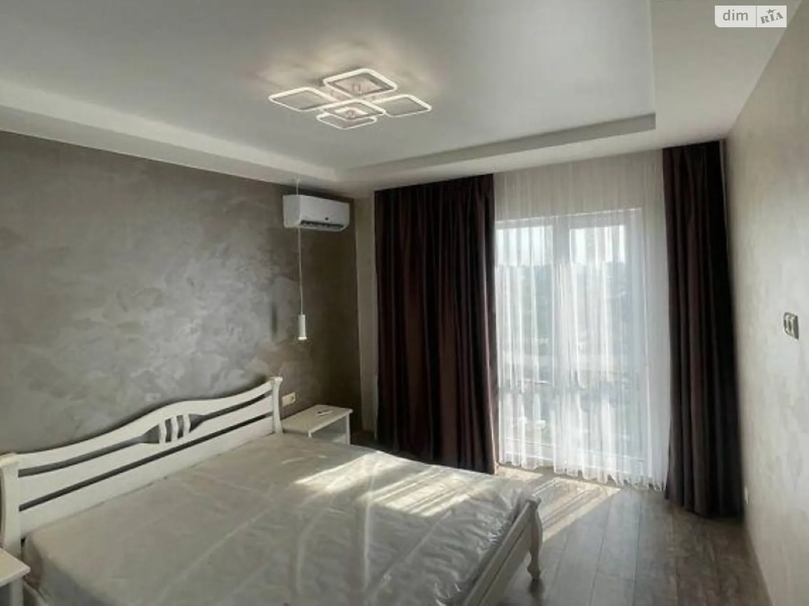 Продается 1-комнатная квартира 41.1 кв. м в Киеве, ул. Михаила Максимовича, 24В - фото 1