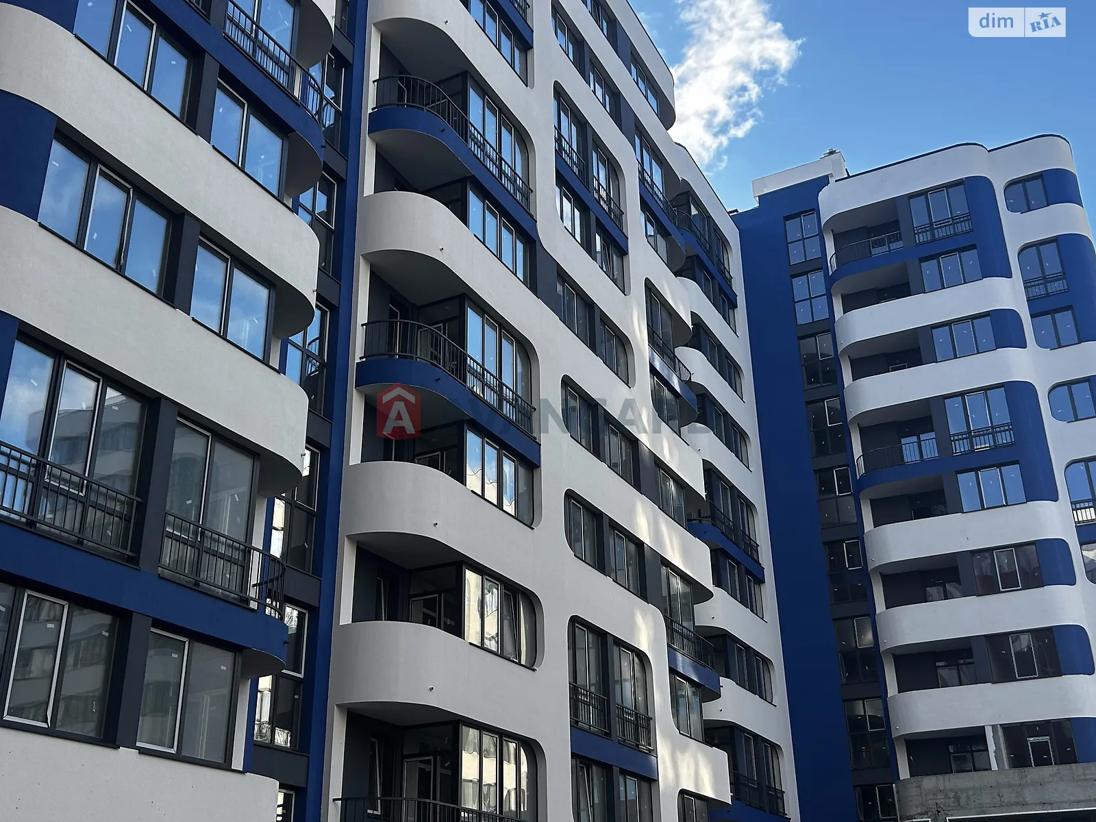 Продается 1-комнатная квартира 51.8 кв. м в Львове, ул. Трускавецкая, 117 - фото 1