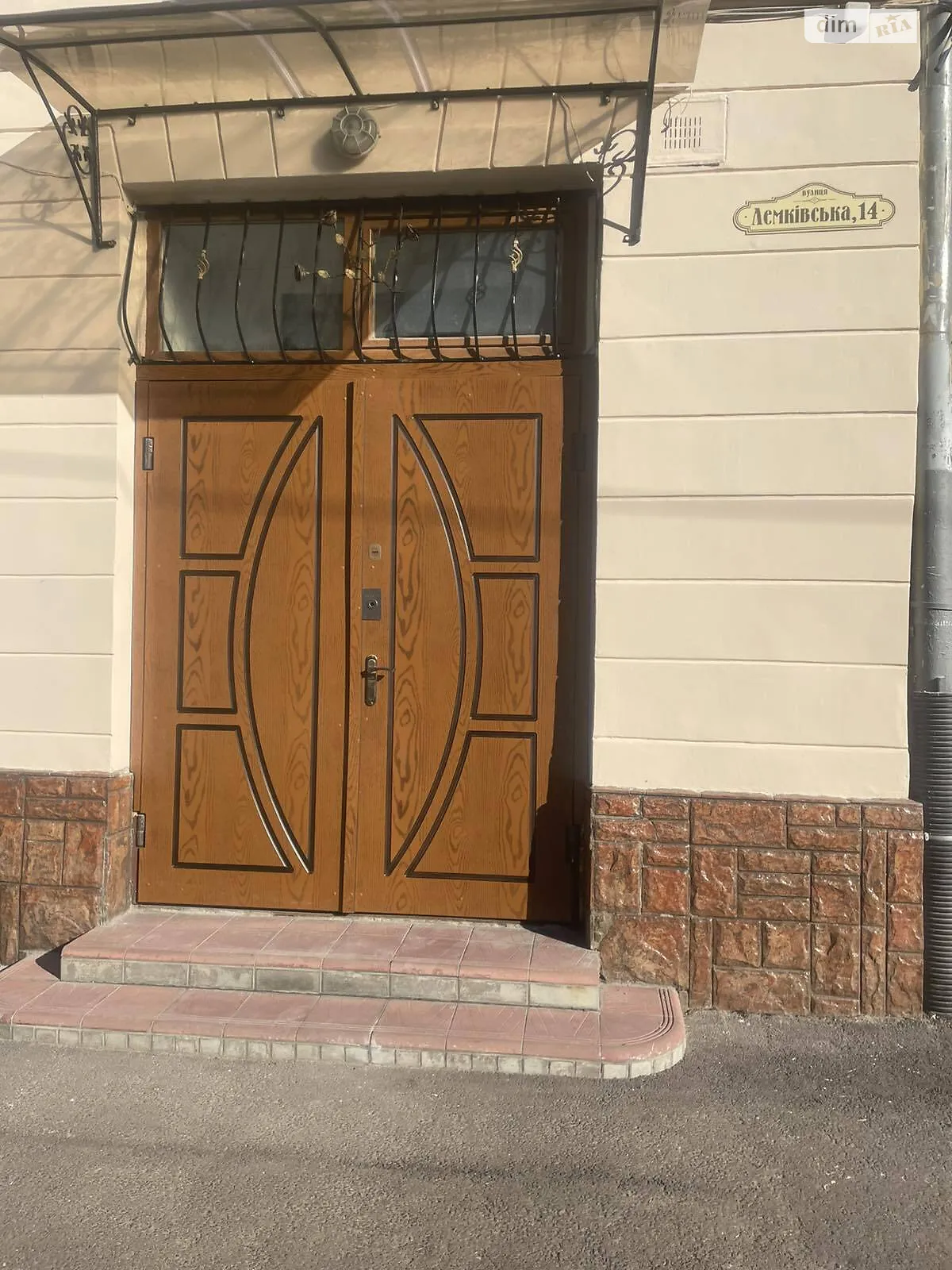 Сдается в аренду помещения свободного назначения 88 кв. м в 4-этажном здании, цена: 1000 $ - фото 1