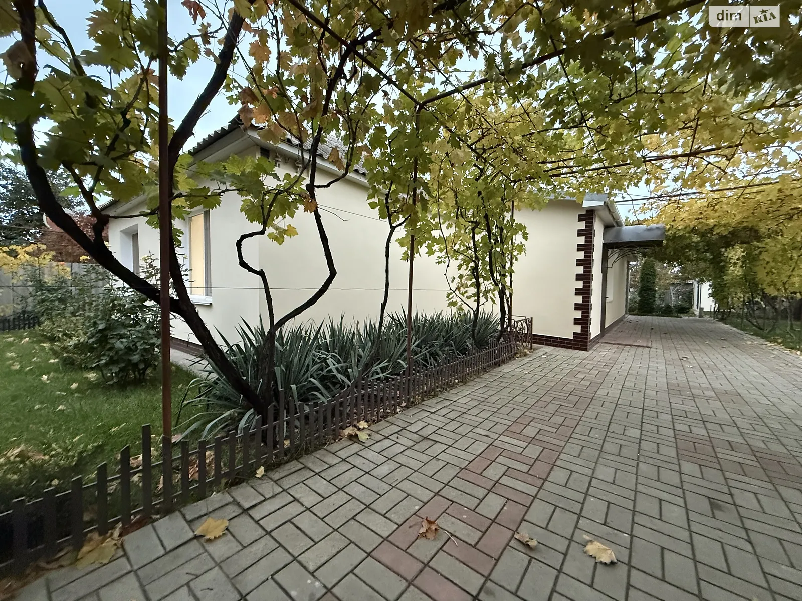 Продается одноэтажный дом 98.9 кв. м с гаражом, цена: 89000 $ - фото 1