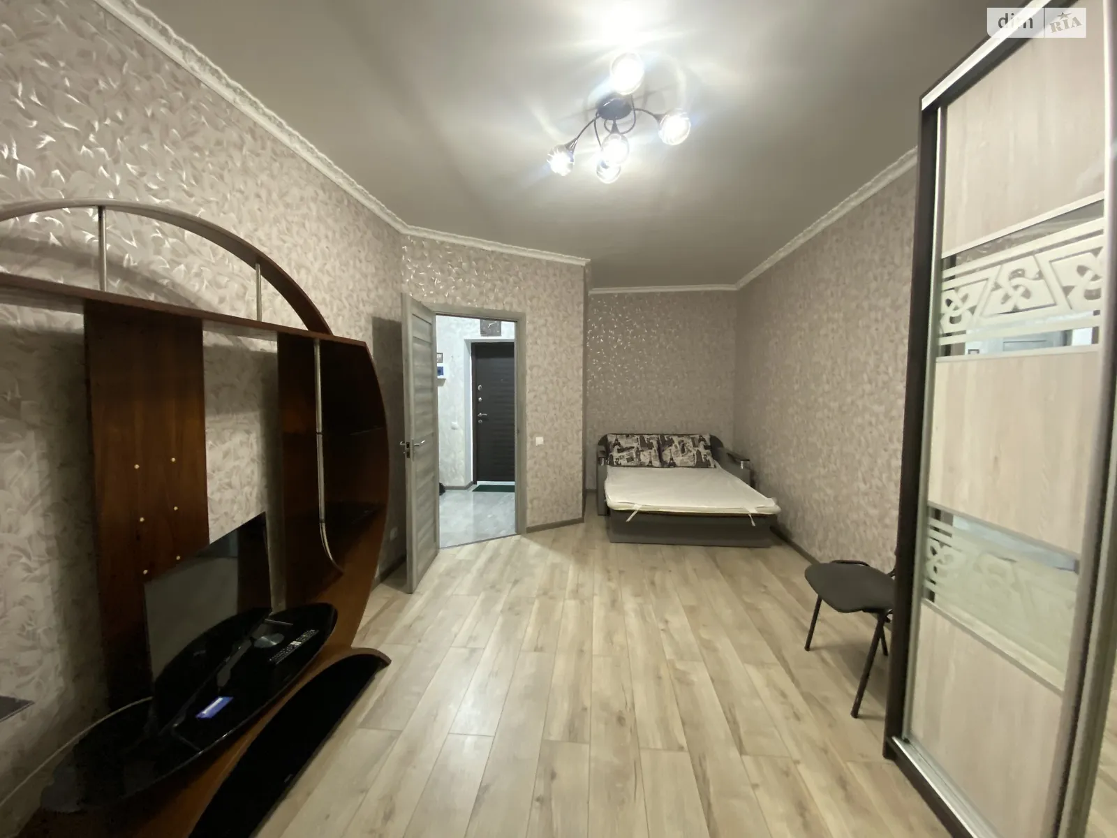 Сдается в аренду 1-комнатная квартира 50 кв. м в Виннице, ул. Антонова Олега, 13В - фото 1