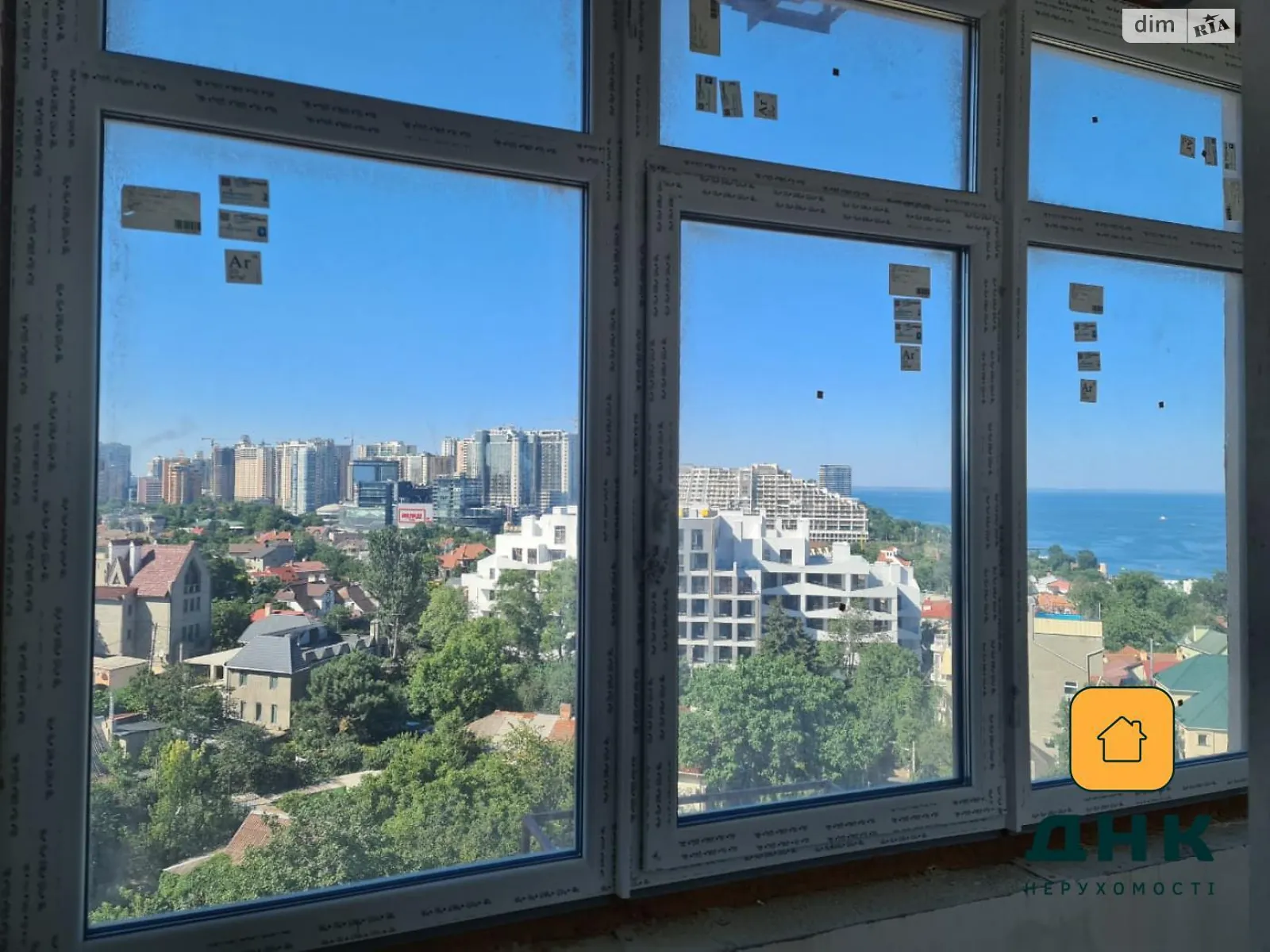 Продается 1-комнатная квартира 37 кв. м в Одессе, ул. Валерия Самофалова, 16А/1 - фото 1