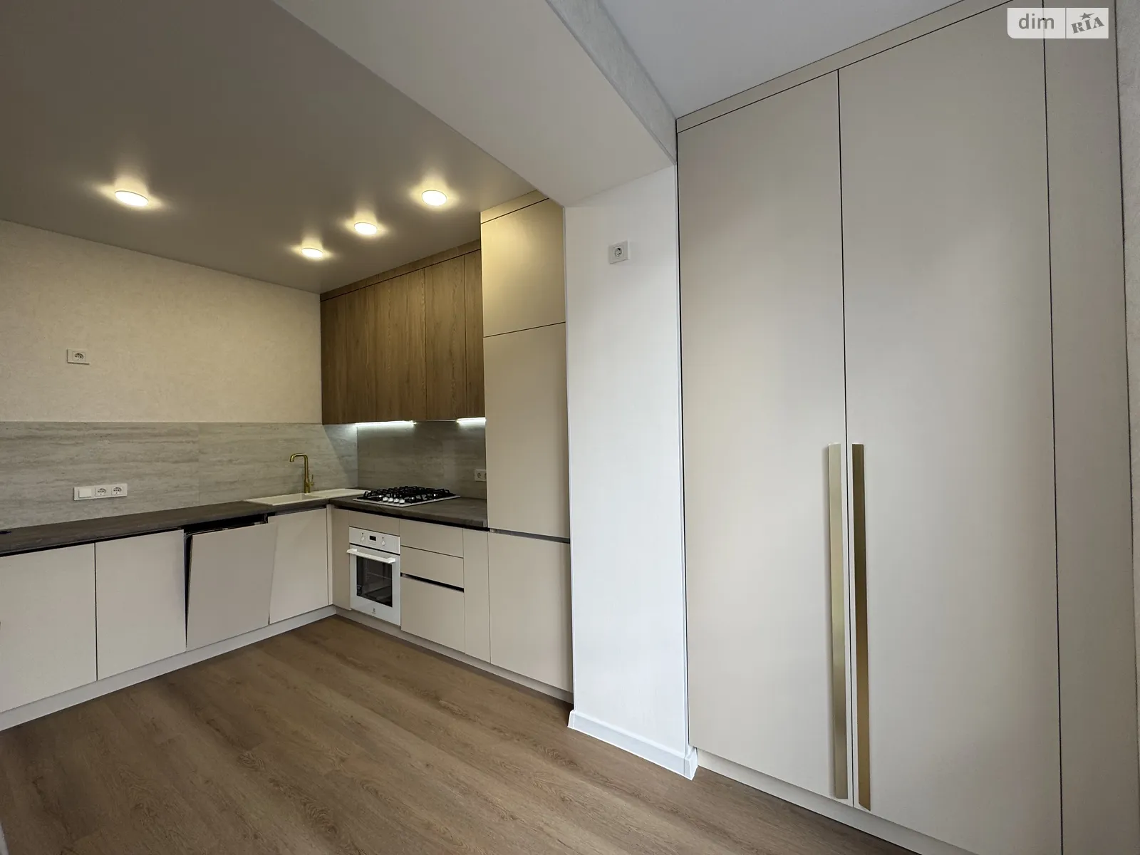 Продается 2-комнатная квартира 65 кв. м в Хмельницком, ул. Панаса Мирного, 16/1 - фото 1