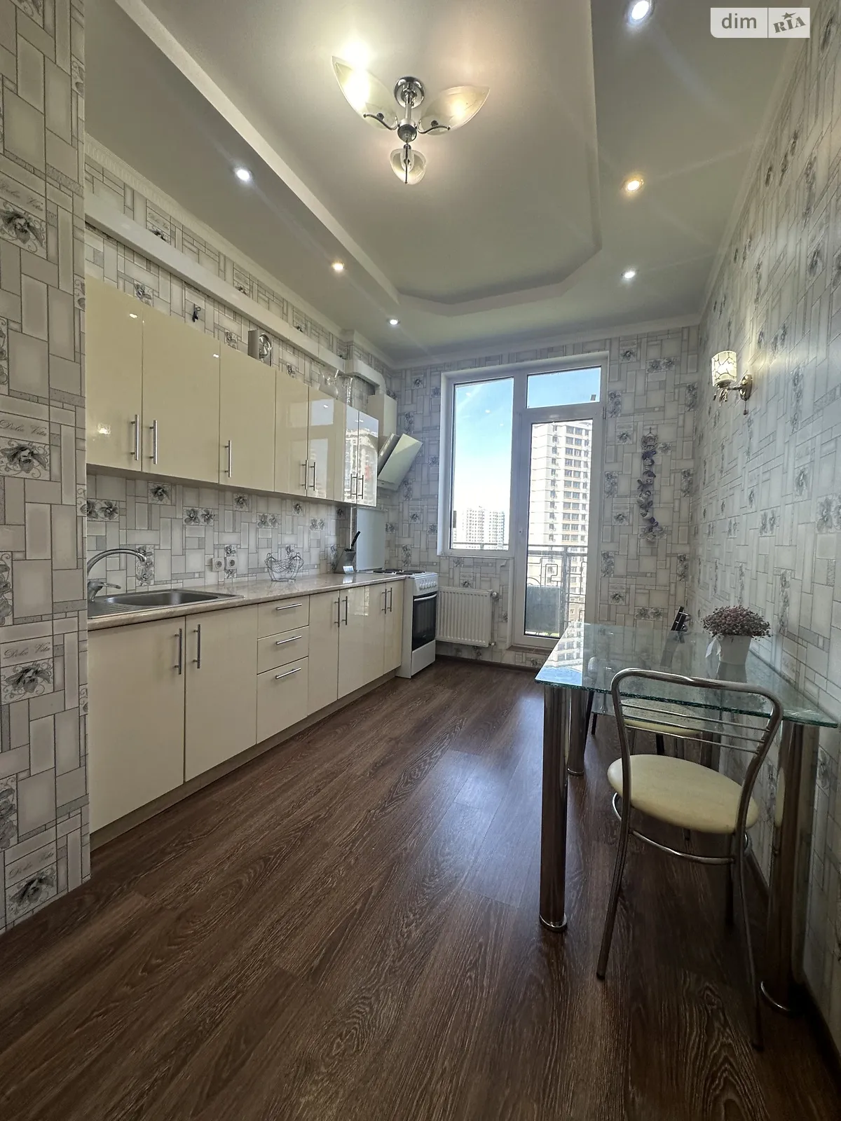 Продается 1-комнатная квартира 44 кв. м в Лиманке, ул. Жемчужная - фото 1