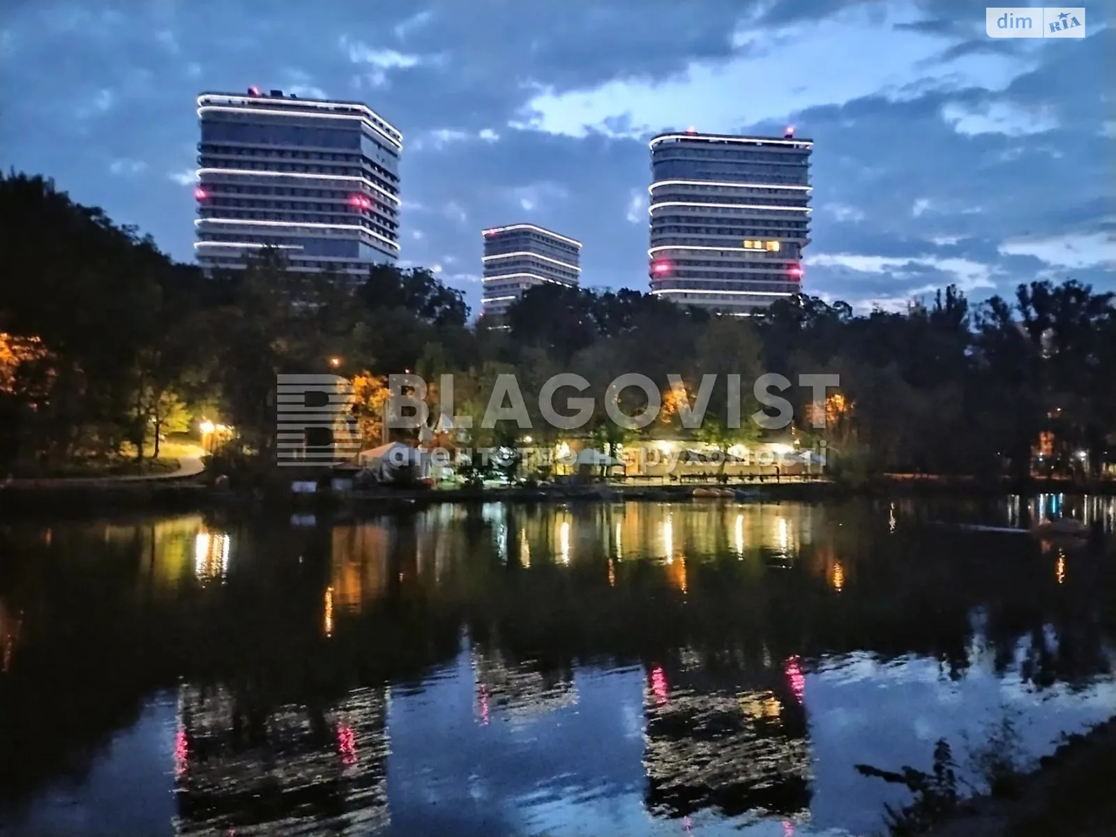 Продається 1-кімнатна квартира 46.4 кв. м у Києві, пер. Ужгородський, 4/1 - фото 1