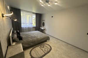 Продажа квартиры, Черновцы, р‑н. Шевченковский, Героев Майдана улица, дом 107