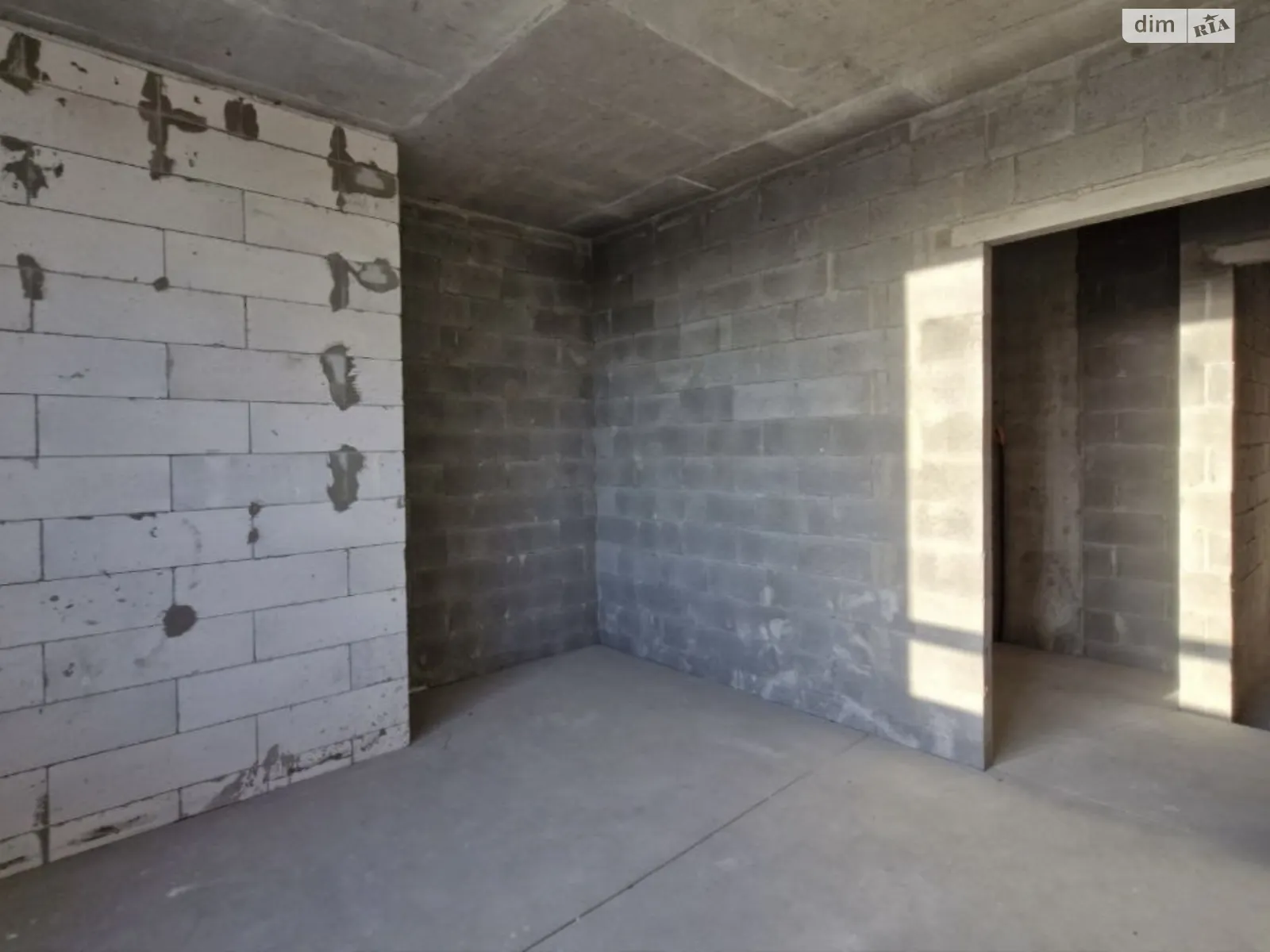 Продается 2-комнатная квартира 71.4 кв. м в Киеве, ул. Салютная, 2 корпус 24 - фото 1