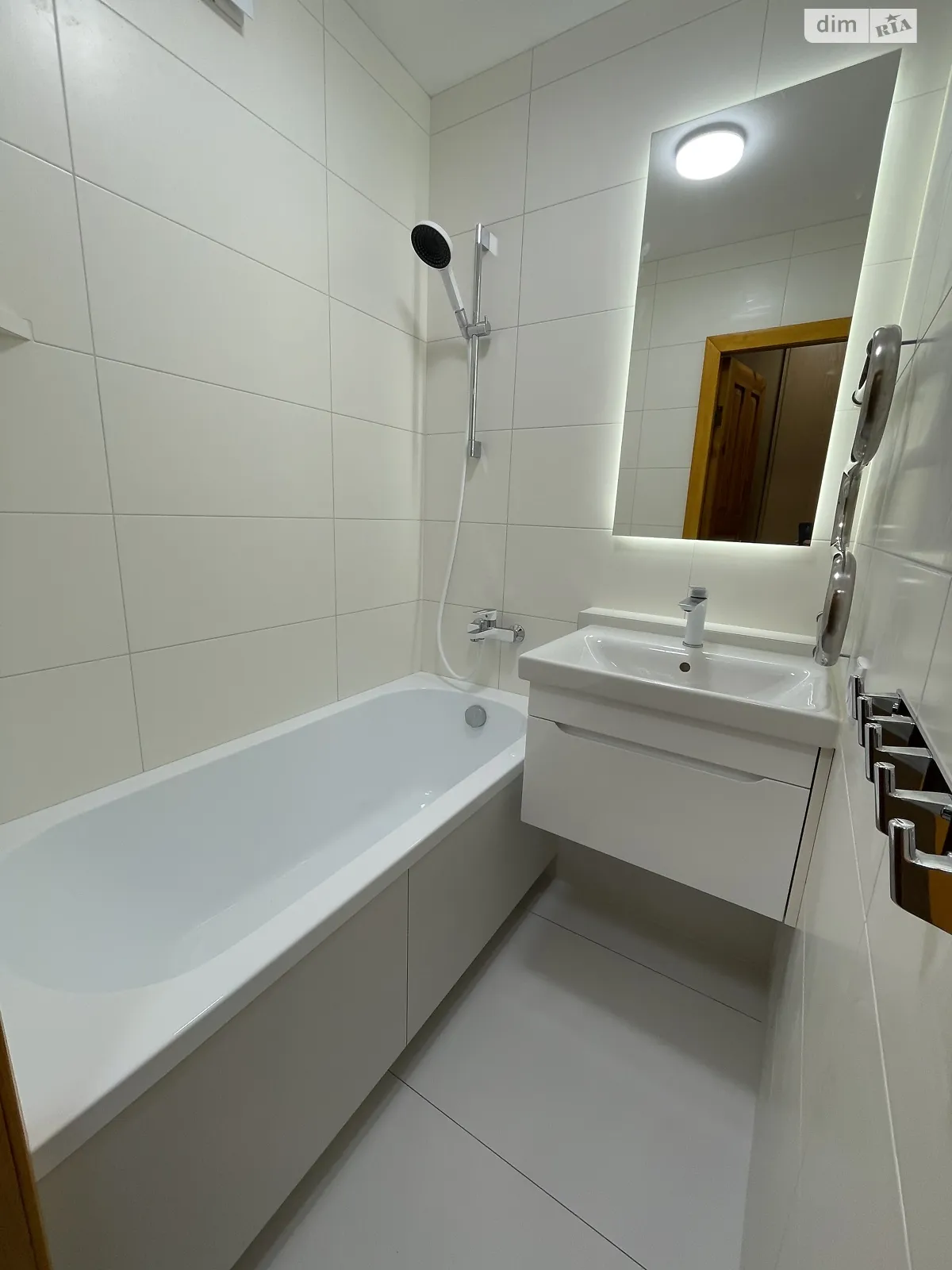 Продається 3-кімнатна квартира 62.2 кв. м у Києві, вул. Шолом-Алейхема, 6 - фото 1