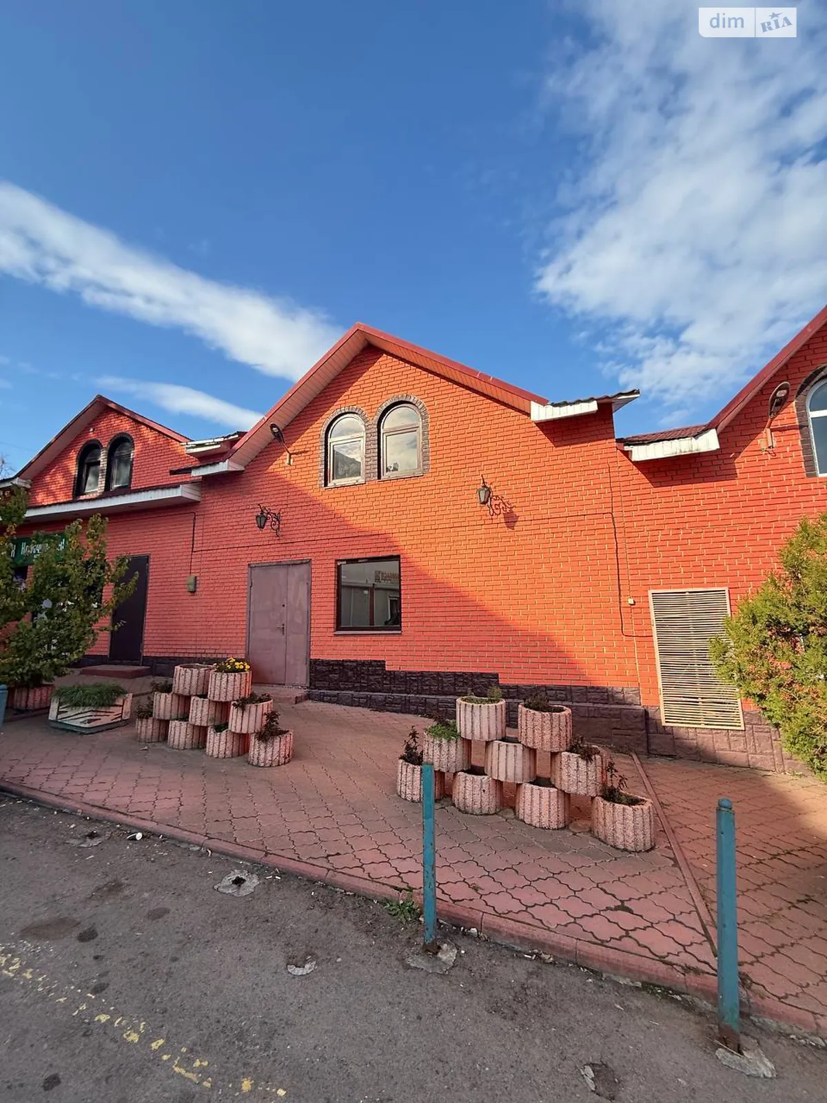 Продается помещения свободного назначения 142.4 кв. м в 2-этажном здании, цена: 70000 $ - фото 1