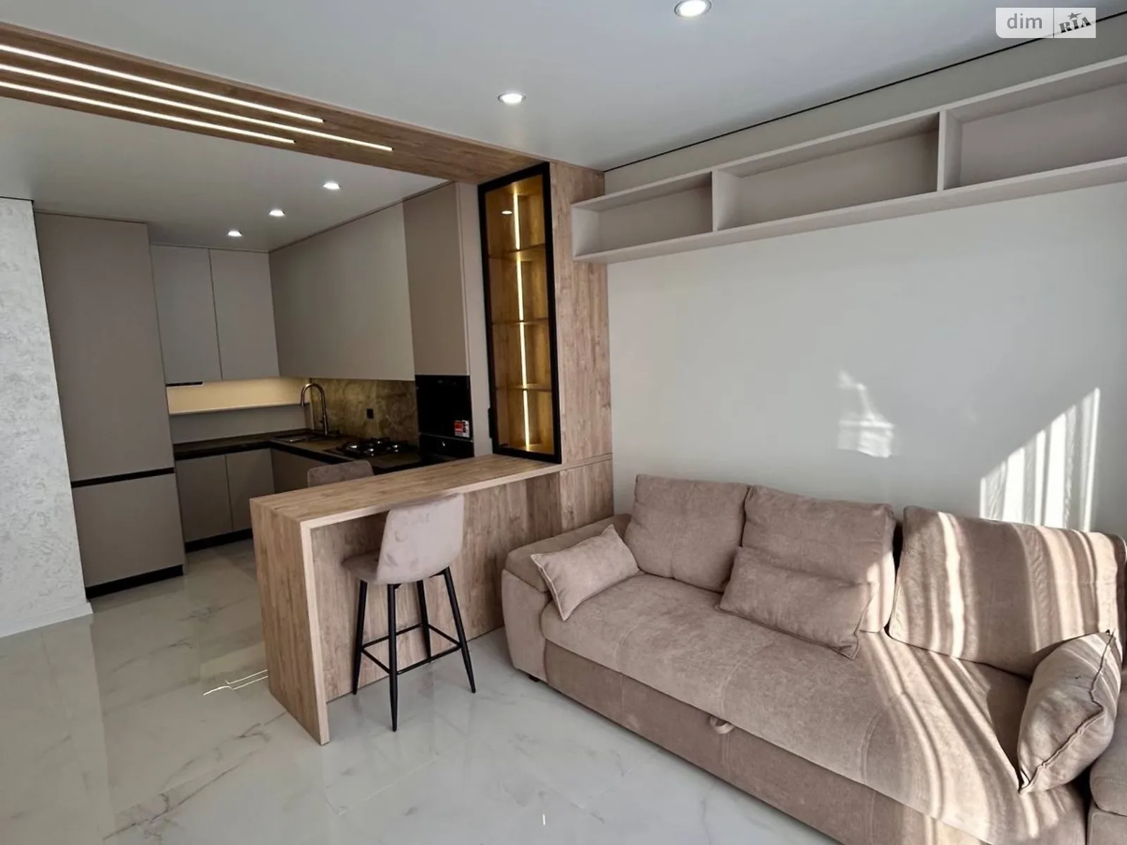 Сдается в аренду 1-комнатная квартира 39.3 кв. м в Ивано-Франковске, ул. Национальной Гвардии, 3Г - фото 1