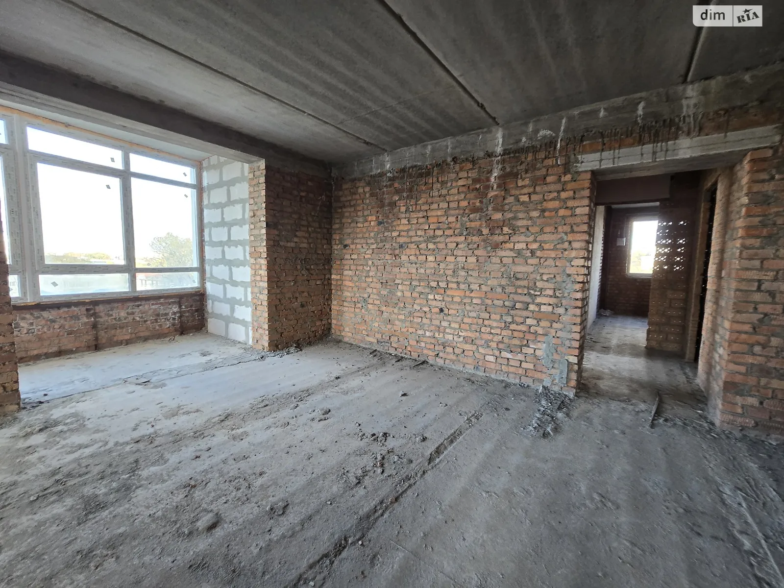 Продается 3-комнатная квартира 95.6 кв. м в Хмельницком, ул. Прибугская - фото 1