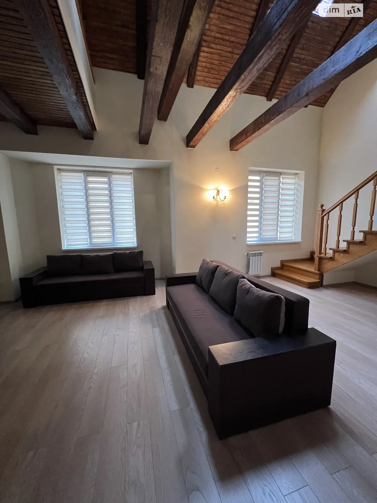 Сдается в аренду 3-комнатная квартира 160 кв. м в Ужгороде, ул. Бращайко, 5 - фото 1