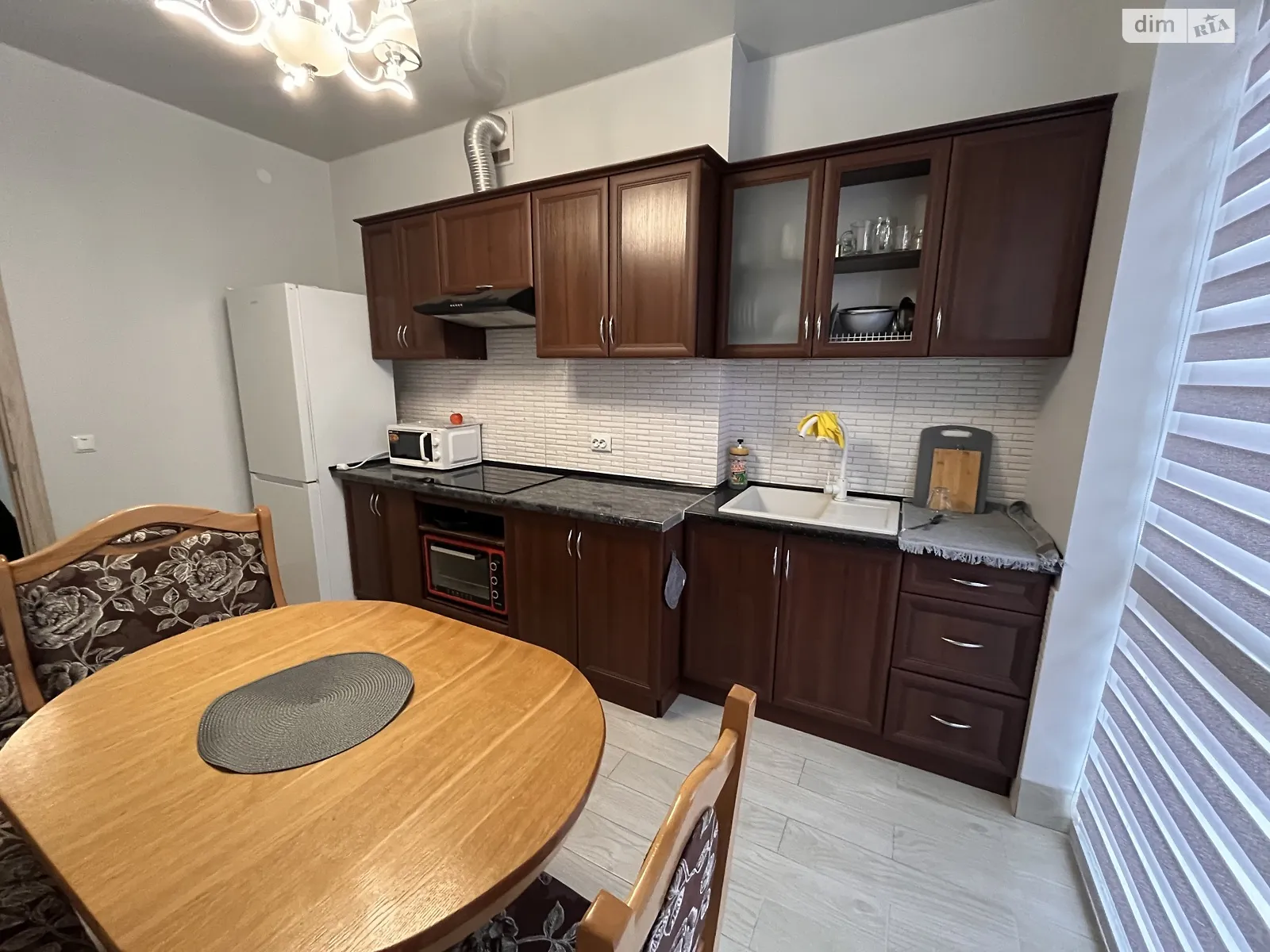 Сдается в аренду 1-комнатная квартира 48 кв. м в Ужгороде, цена: 450 $ - фото 1