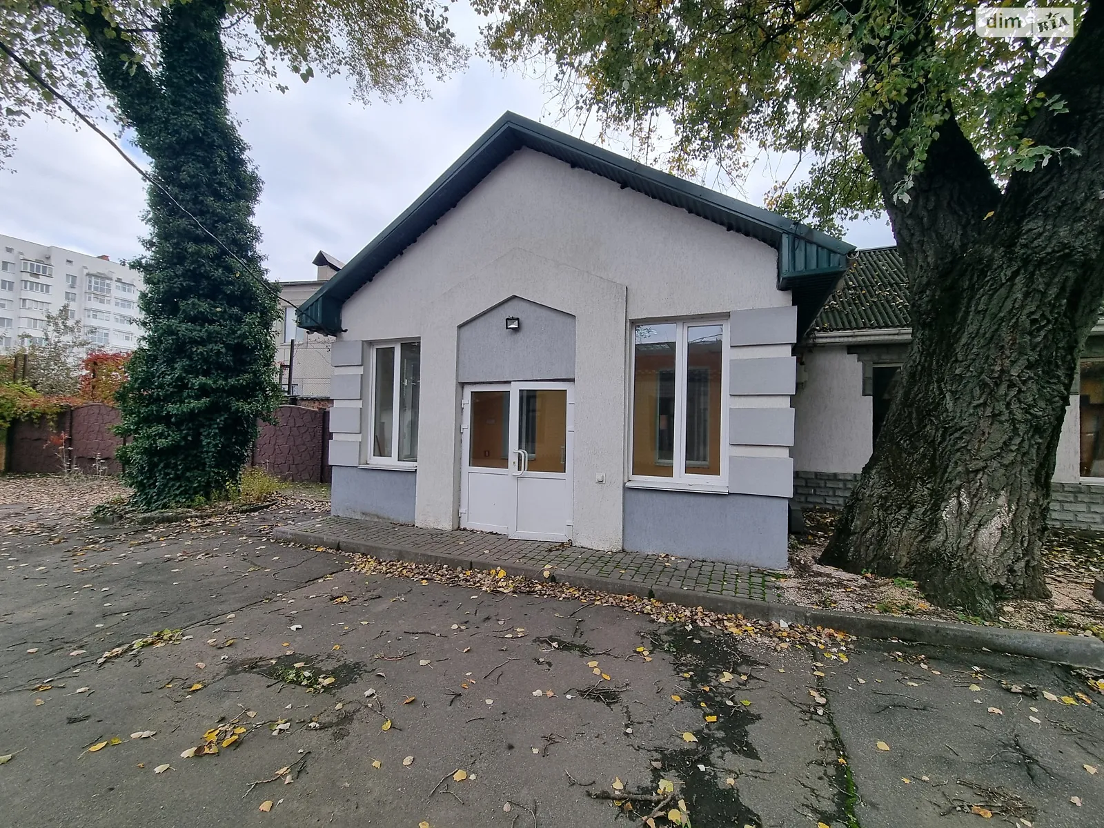 Сдается в аренду офис 117 кв. м в бизнес-центре, цена: 30000 грн - фото 1