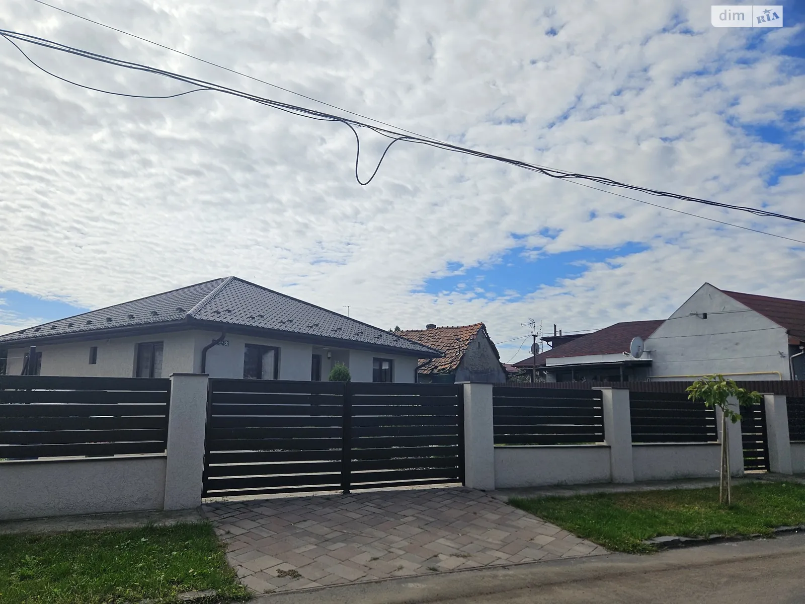 Продается одноэтажный дом 135 кв. м с верандой, цена: 135000 € - фото 1
