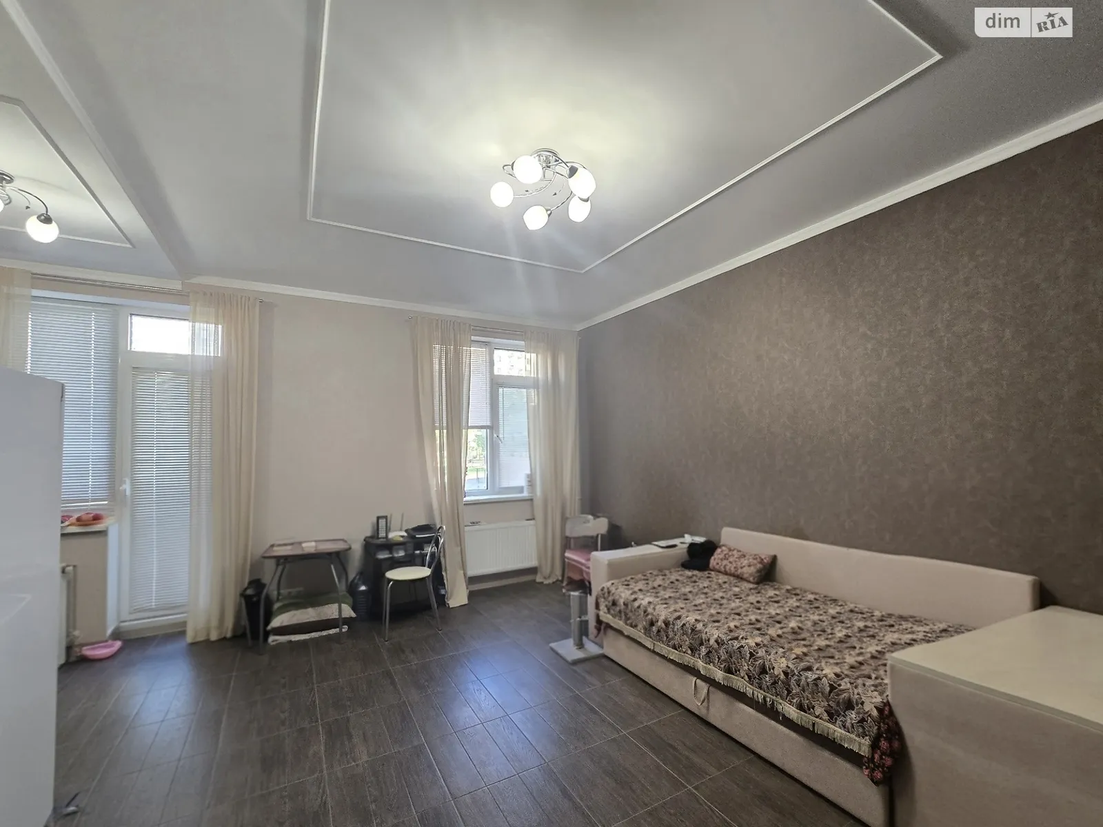 Продается 1-комнатная квартира 30 кв. м в Одессе, ул. Жемчужная, 3 - фото 1