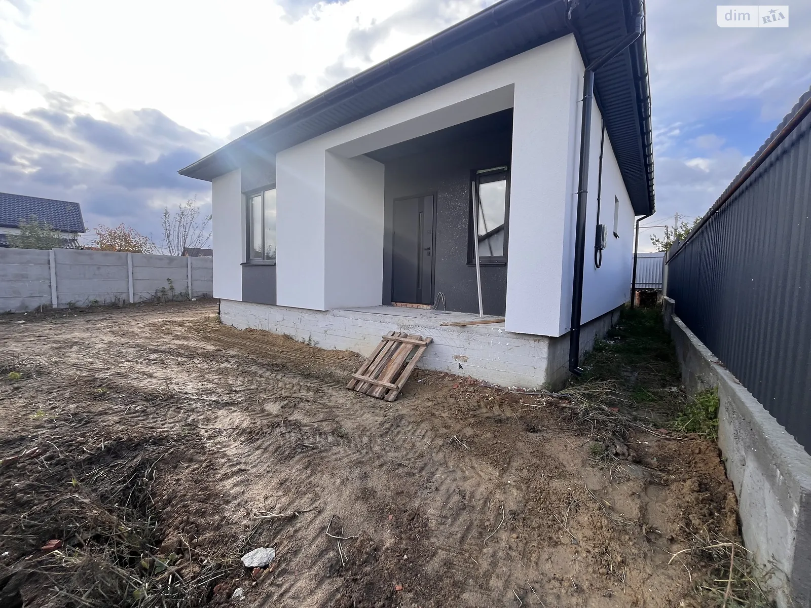 Продается одноэтажный дом 89 кв. м с садом, цена: 77000 $ - фото 1