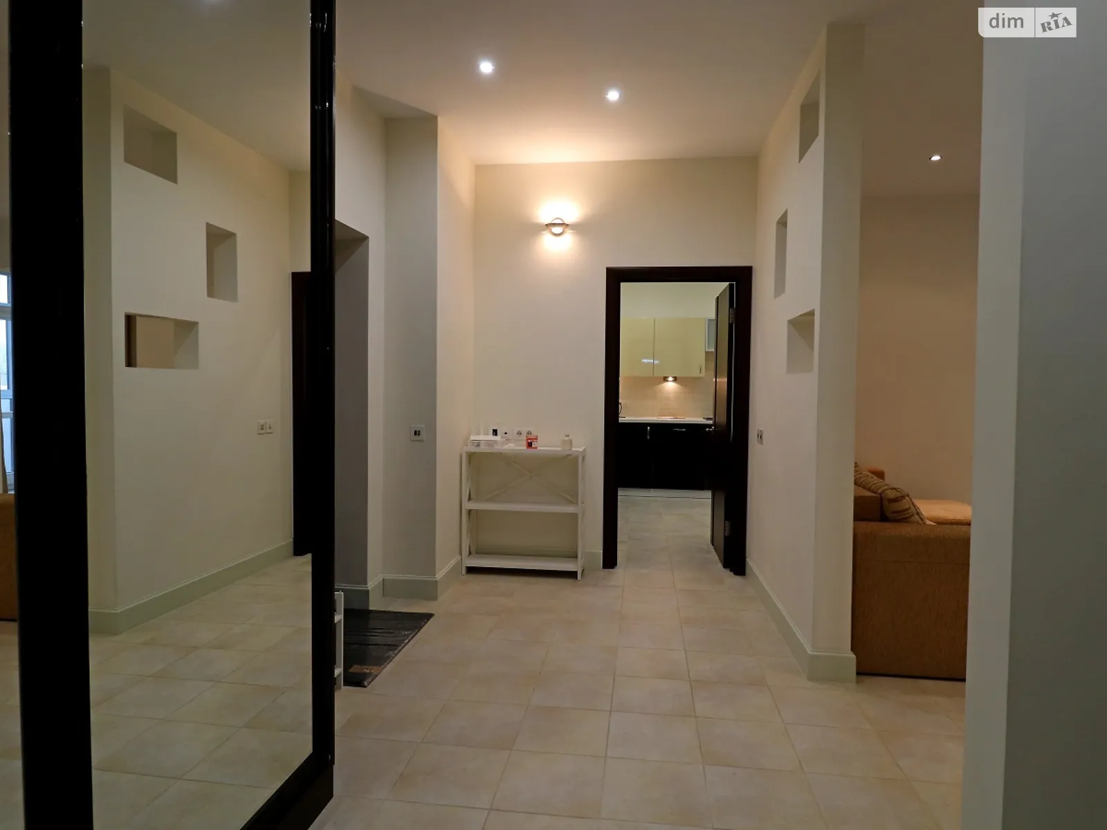 Сдается в аренду 2-комнатная квартира 71.2 кв. м в Киеве, ул. Гетмана Павла Скоропадского(Льва Толстого), 39 - фото 1