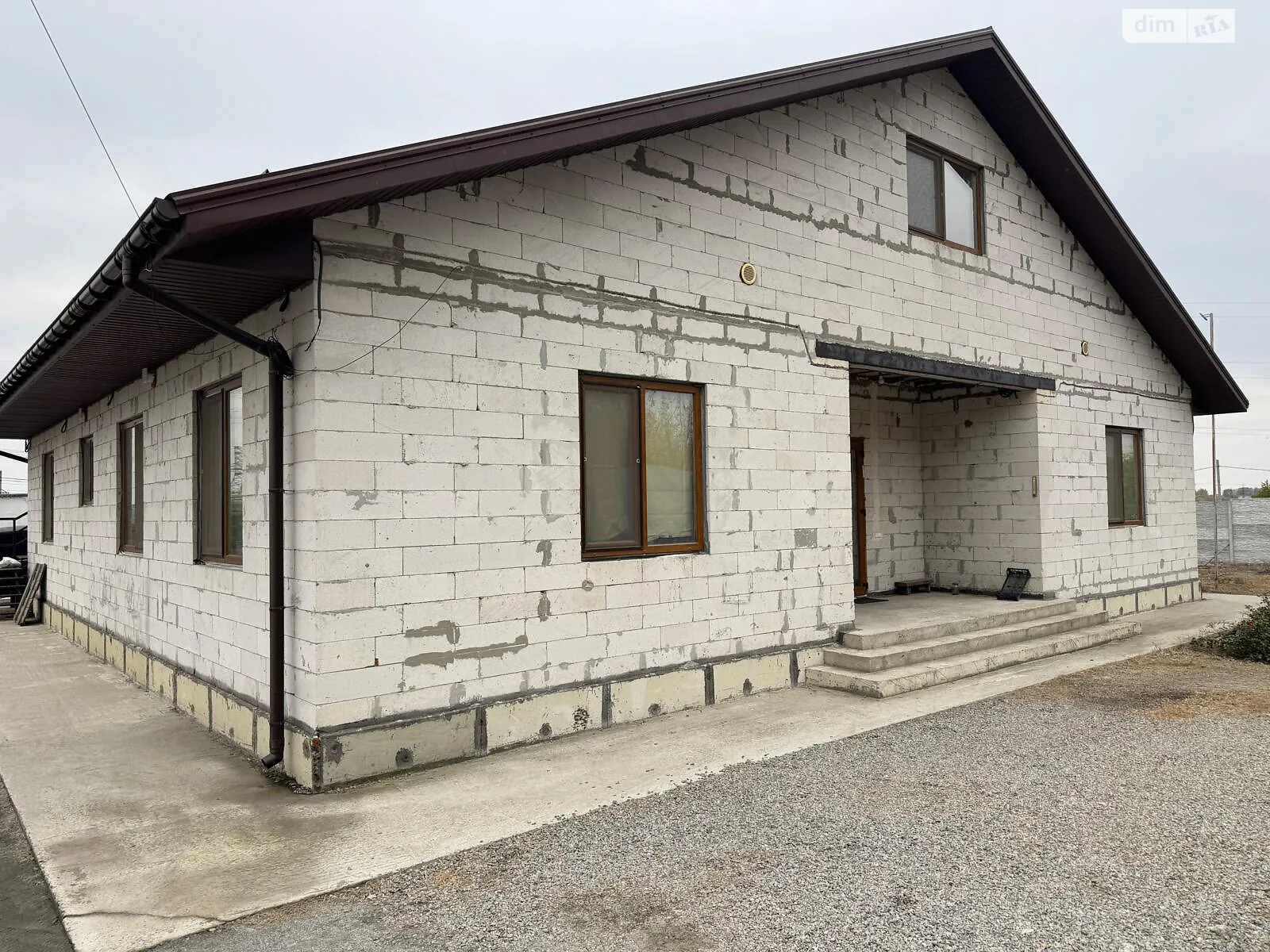 Продается одноэтажный дом 197 кв. м с подвалом, цена: 310000 $ - фото 1