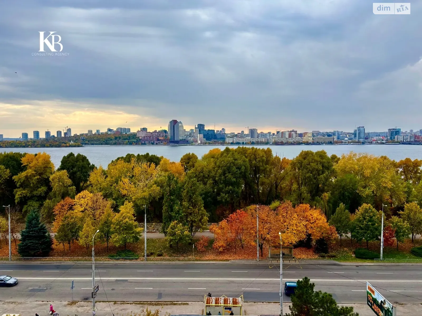 Продается 4-комнатная квартира 68.3 кв. м в Днепре, ул. Солнечная Набережная(Малиновского Маршала), 36 - фото 1