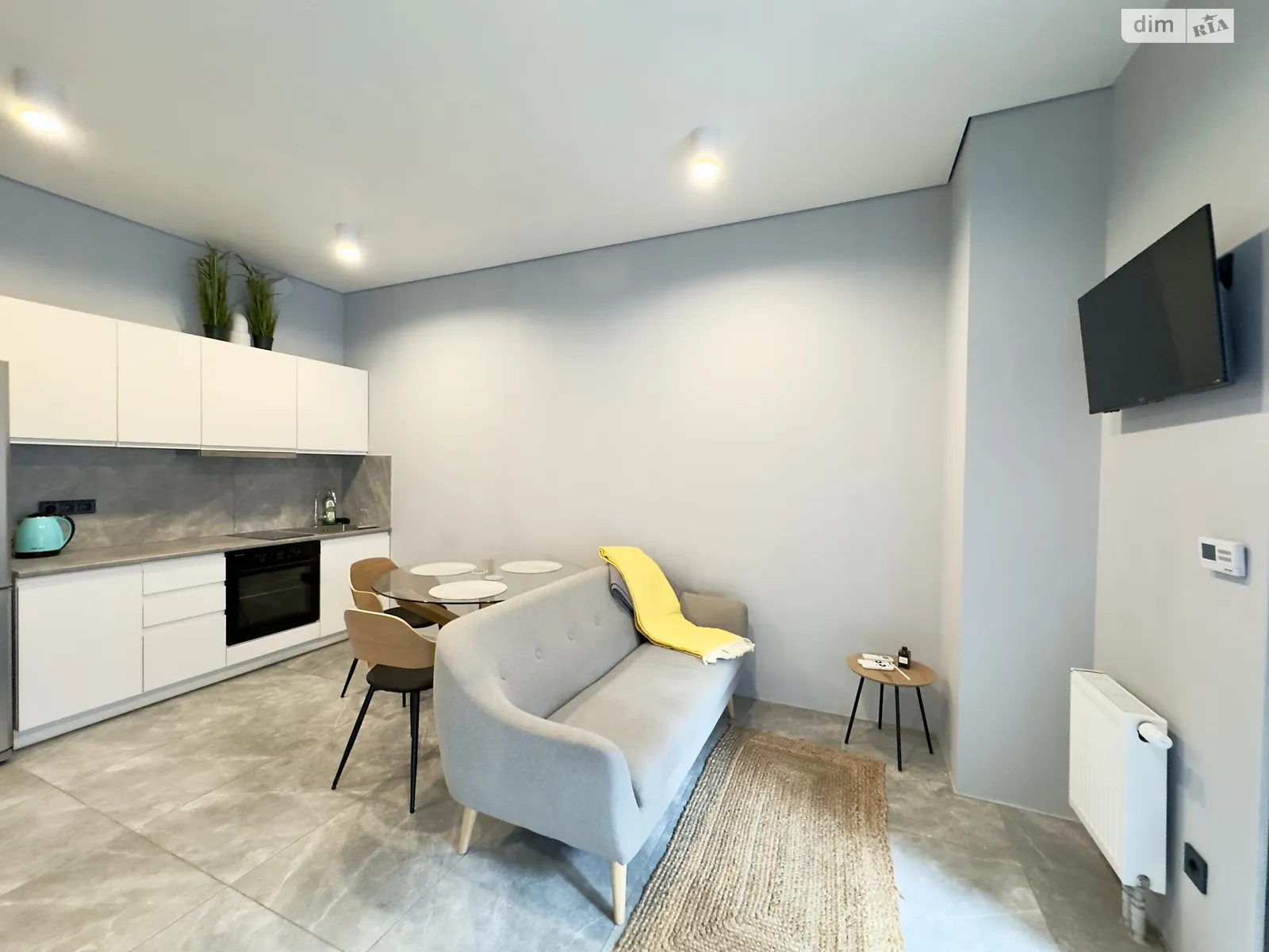 Сдается в аренду 1-комнатная квартира 41 кв. м в Днепре, ул. Костомаровская, 1А - фото 1