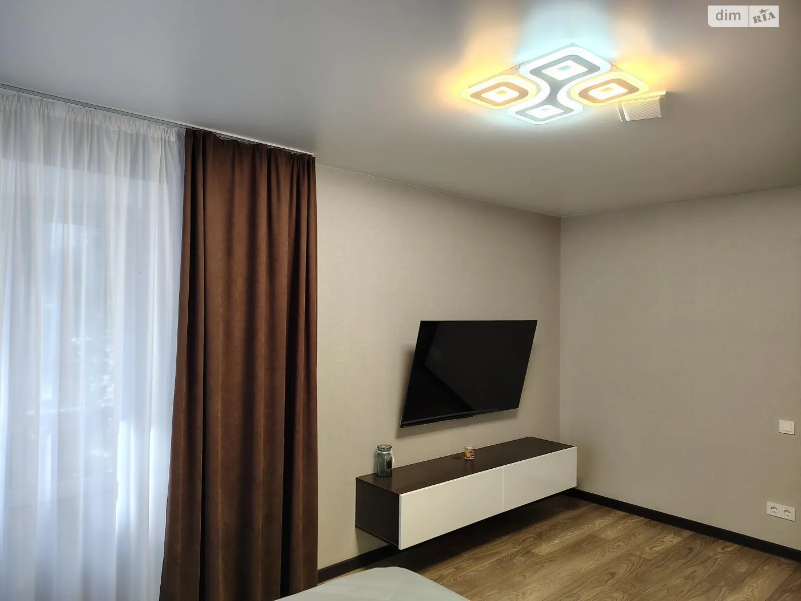 2-кімнатна квартира 43.13 кв. м у Запоріжжі, вул. Космічна - фото 1