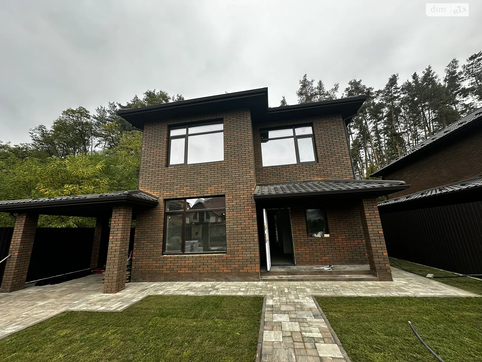 Продается дом на 2 этажа 140 кв. м с садом, ул. Снайпера - фото 1