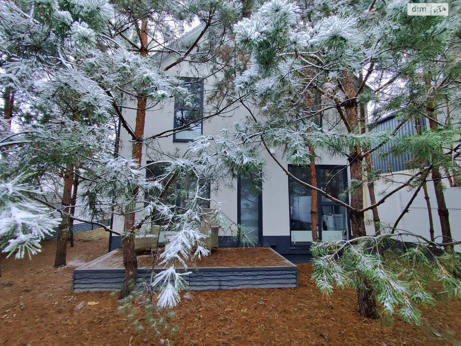 Продается дом на 2 этажа 86 кв. м с бассейном, цена: 50000 $ - фото 1