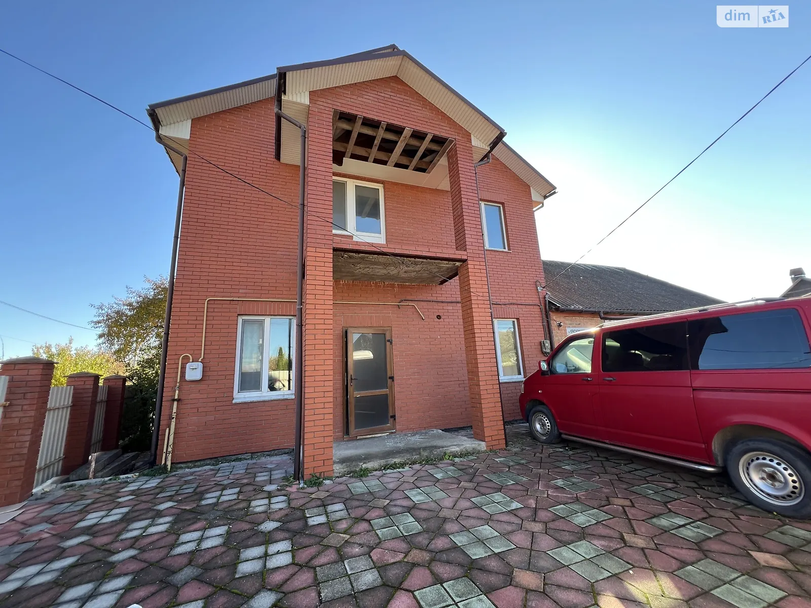Продается дом на 2 этажа 128 кв. м с участком, цена: 79000 $ - фото 1