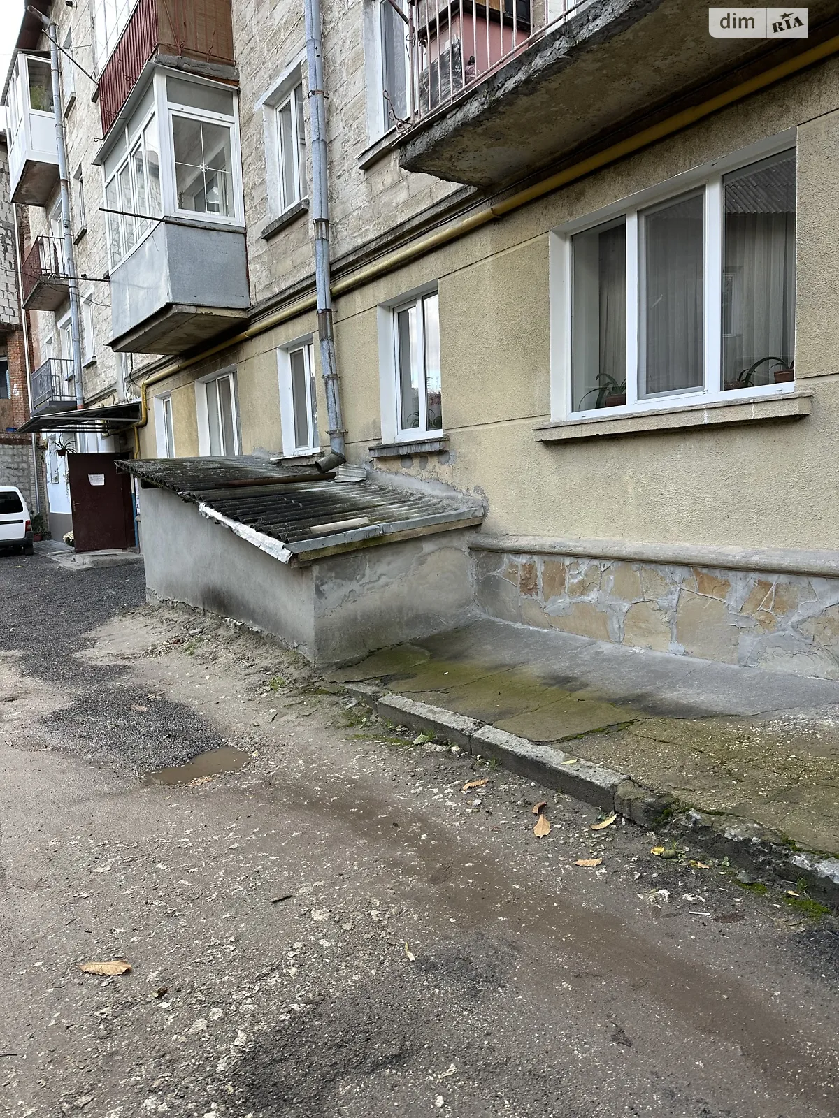 3-комнатная квартира 55 кв. м в Тернополе, ул. Броварная - фото 1