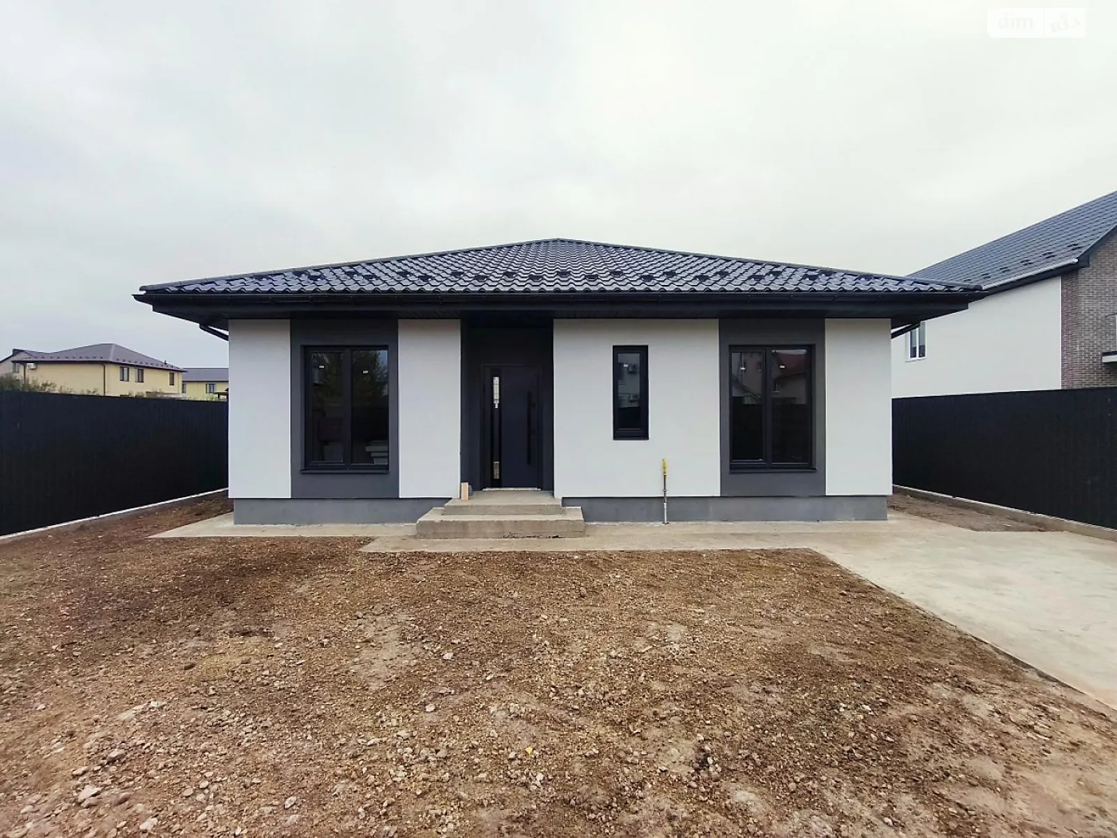 Продается одноэтажный дом 100 кв. м с участком, цена: 99000 $ - фото 1