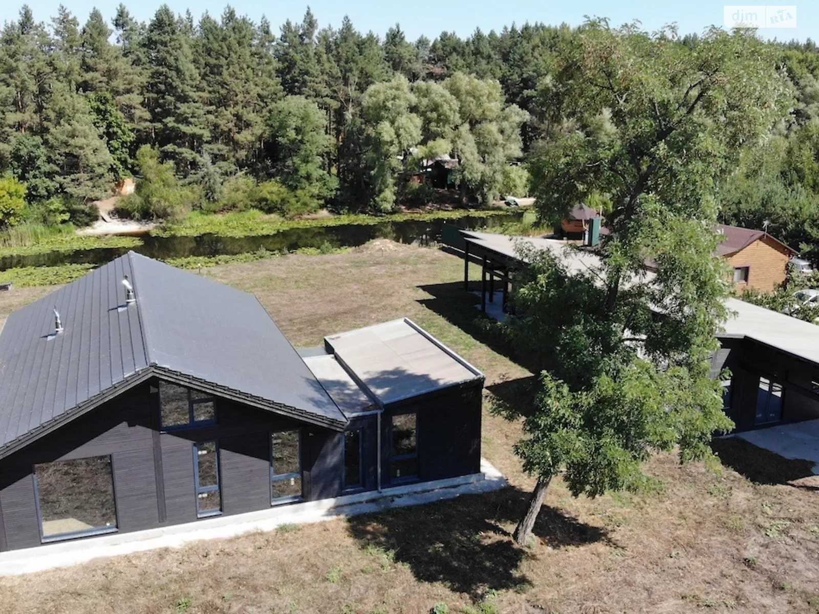 Продается одноэтажный дом 380 кв. м с верандой, цена: 580000 $ - фото 1