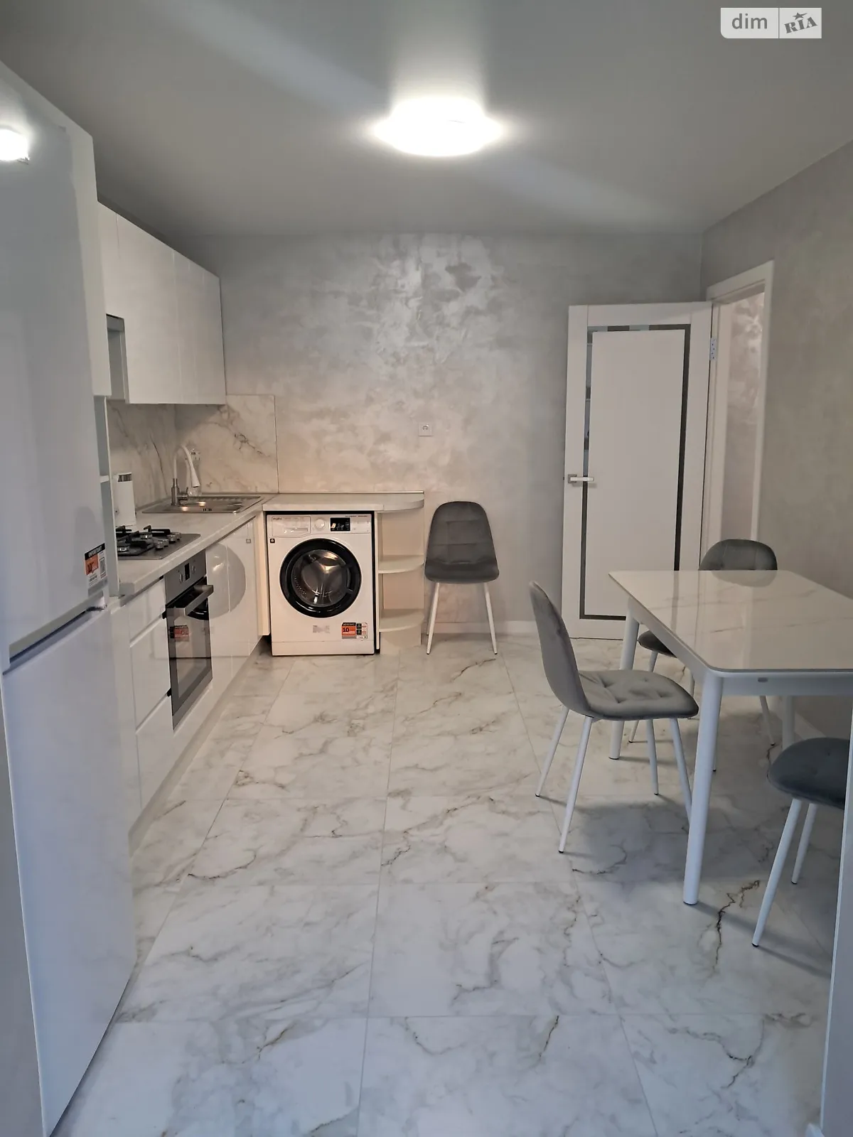 Сдается в аренду 2-комнатная квартира 57 кв. м в Виннице, просп. Юности, 16В - фото 1