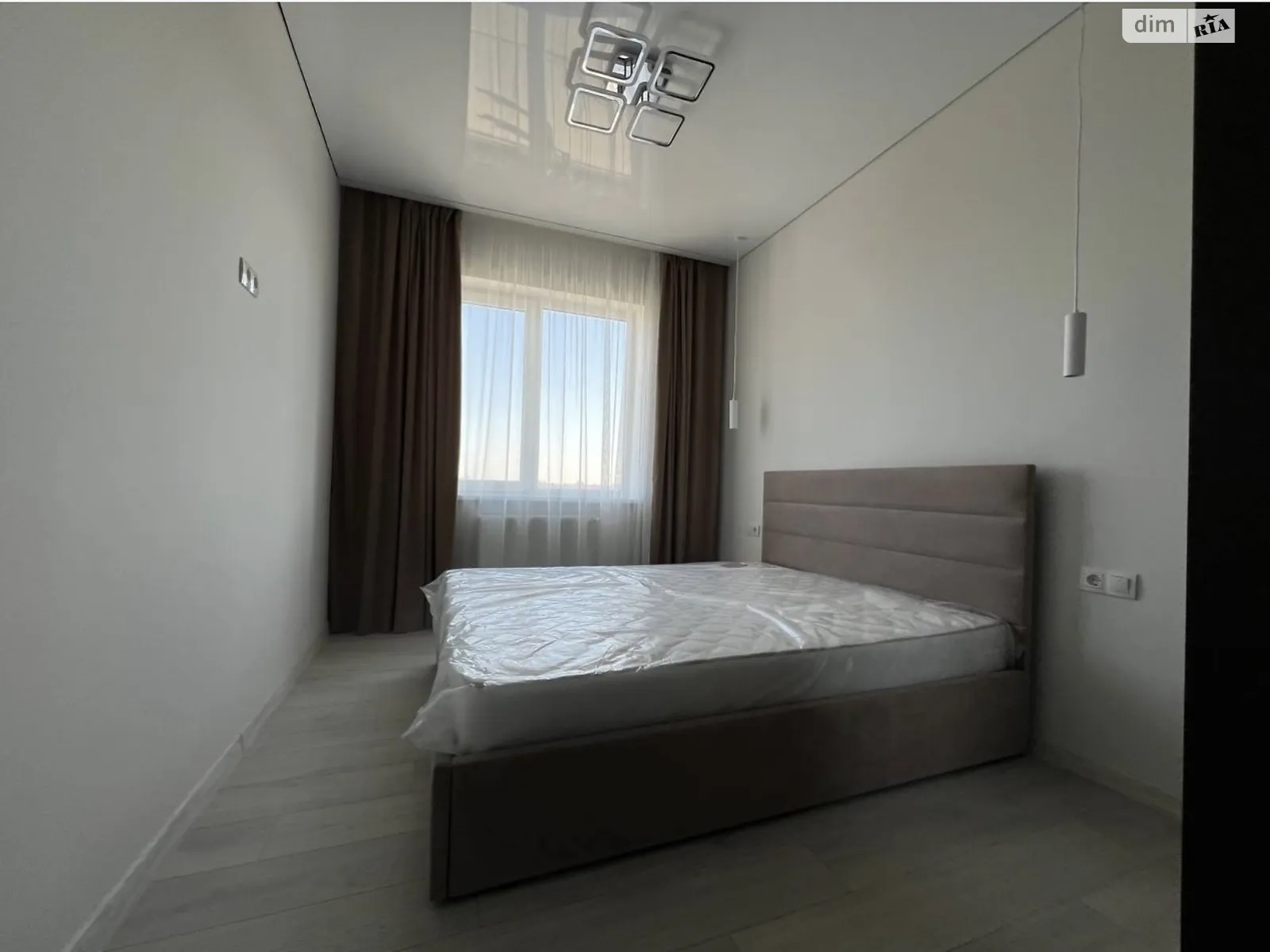 Продается 1-комнатная квартира 39.7 кв. м в Ужгороде, ул. Фодора Степана - фото 1