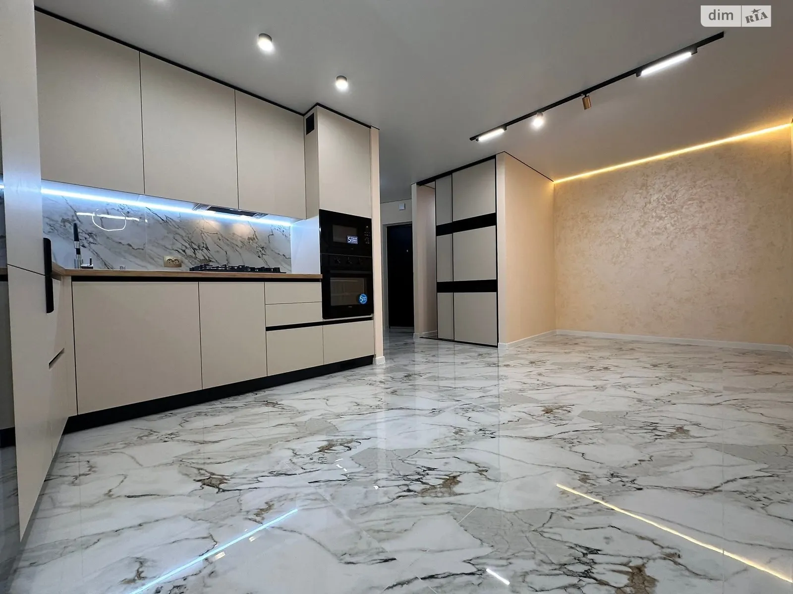 2-комнатная квартира 67 кв. м в Тернополе, цена: 81000 $ - фото 1