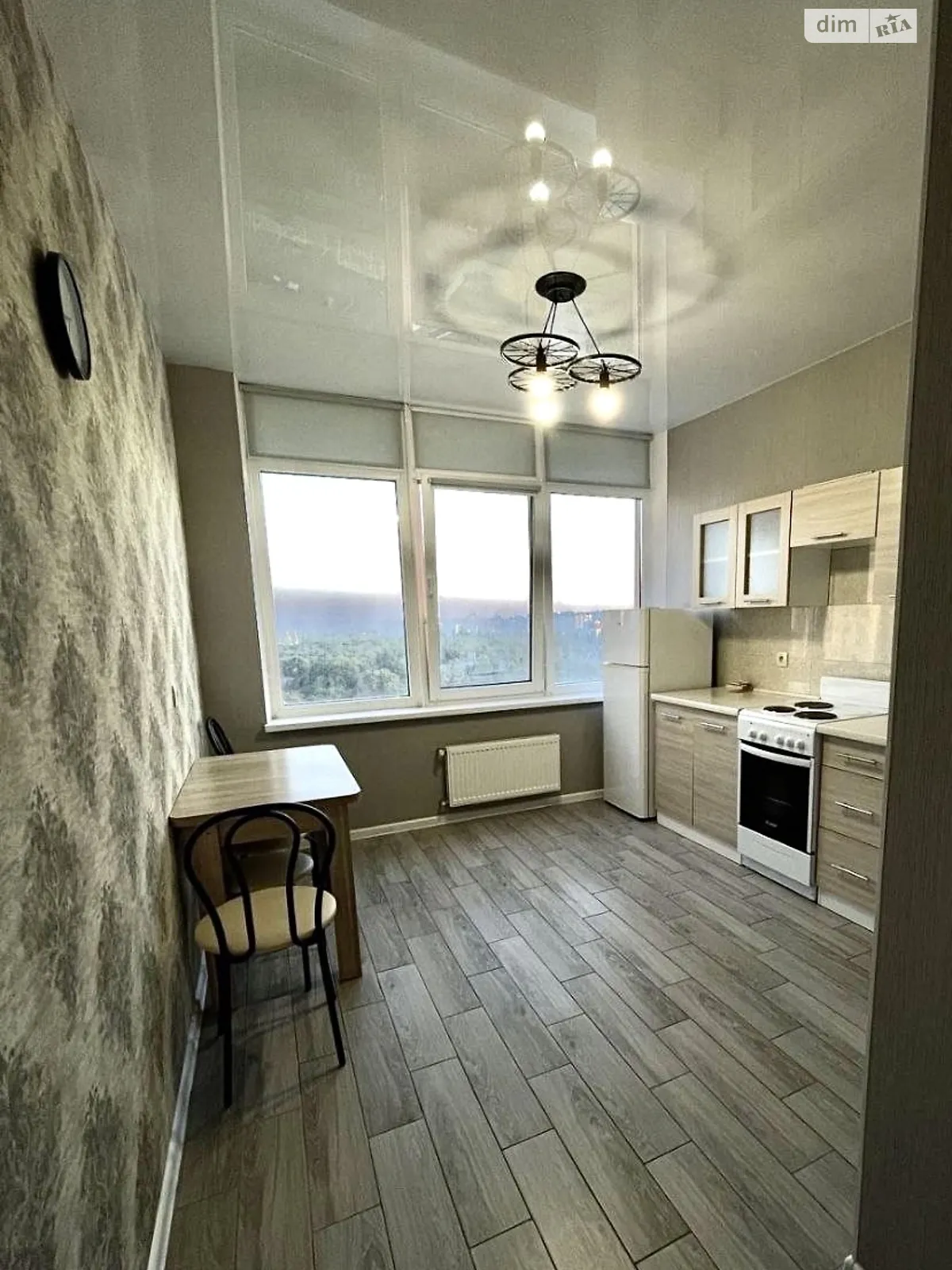 Здається в оренду 1-кімнатна квартира 45 кв. м у Одесі, вул. Басейна, 6А - фото 1