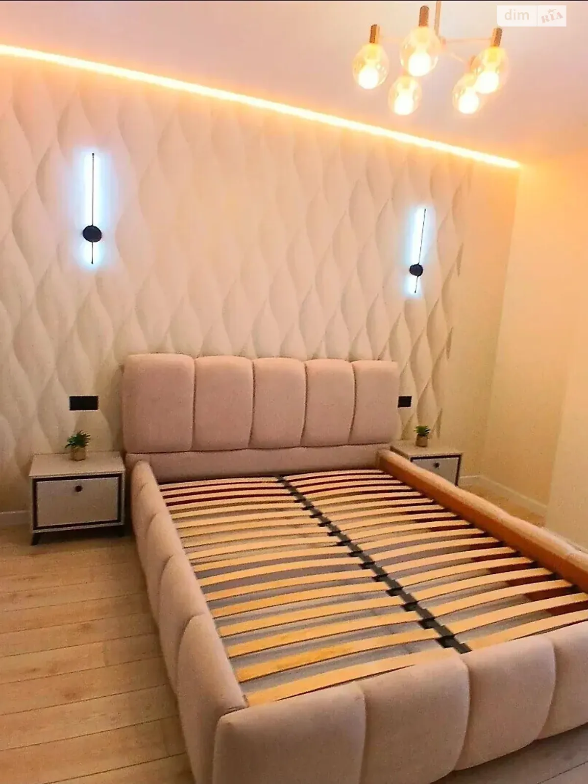 Продається 2-кімнатна квартира 58 кв. м у Івано-Франківську, вул. Національної Гвардії, 3В - фото 1