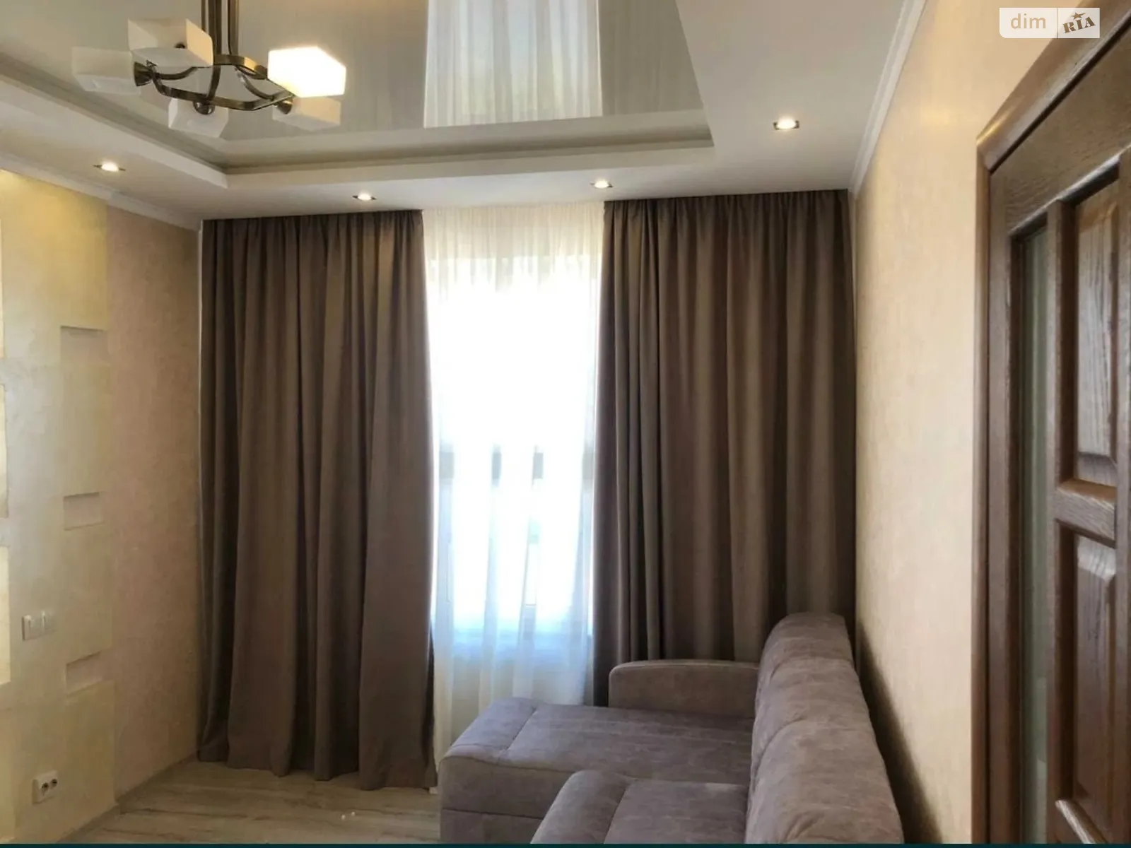 Сдается в аренду 2-комнатная квартира 65.5 кв. м в Криховцах, ул. Дворовая, 15 - фото 1