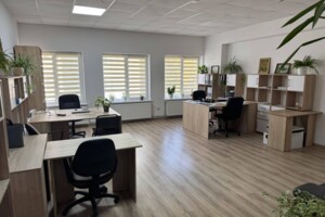 Продаж офісного приміщення, Львівська, Дрогобич, Михайла Грушевського вулиця