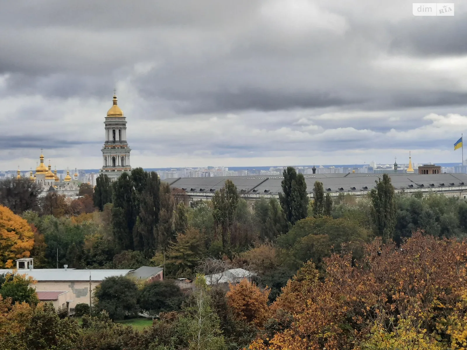 Продается 3-комнатная квартира 81 кв. м в Киеве, ул. Михаила Омельяновича-Павленко(Суворова), 11 - фото 1